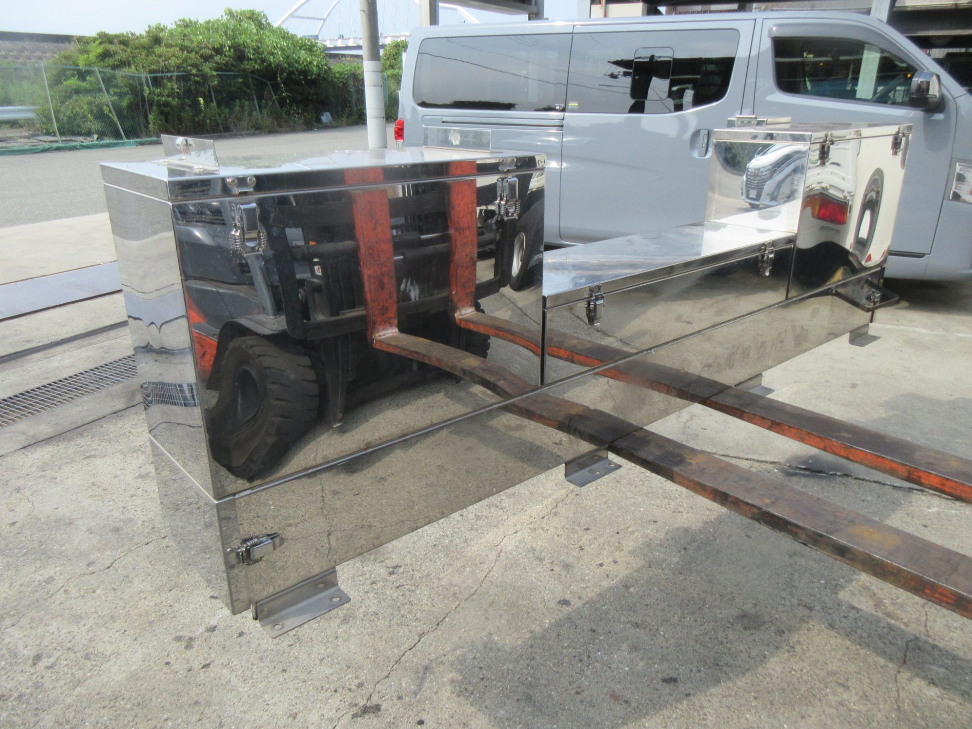 トラクタ用 工具箱(物入れ)