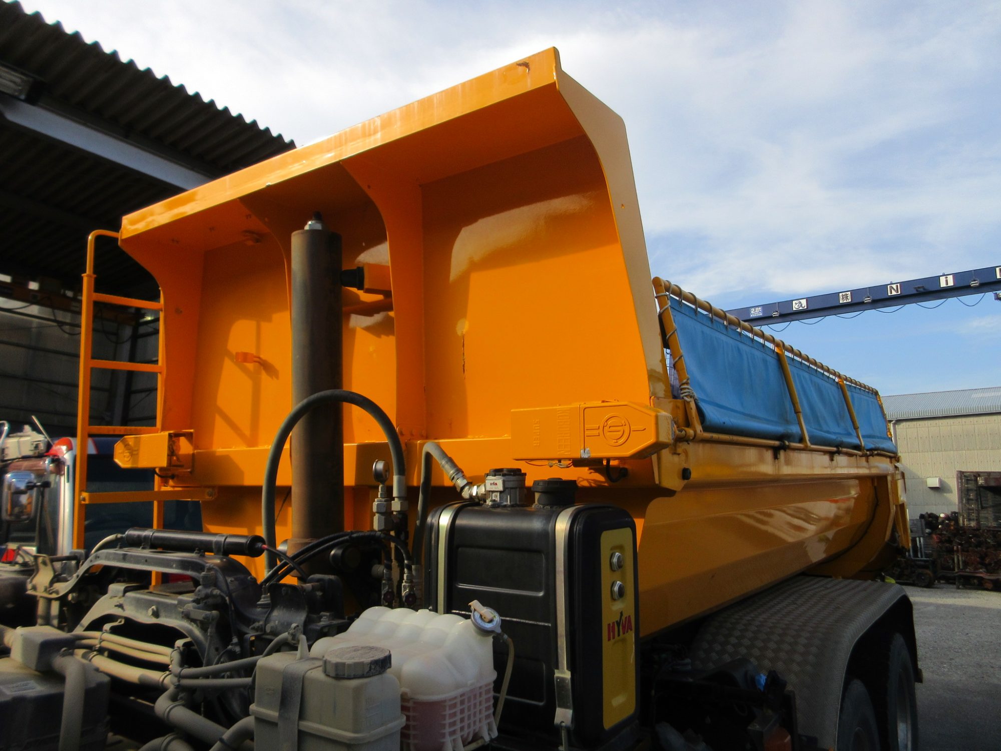 2PGクオン土砂ダンプ