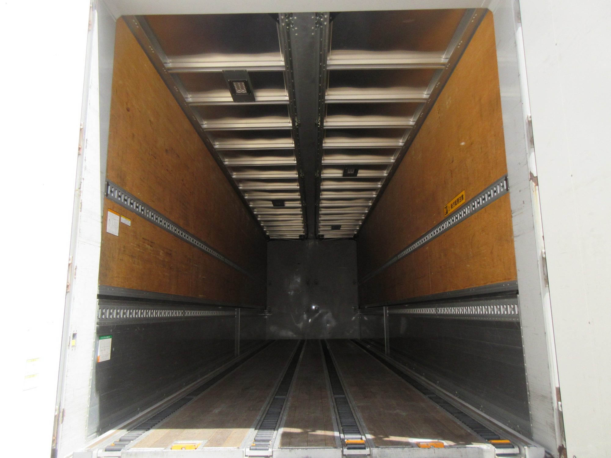 エアジョロダー付4軸低床アルミウイング