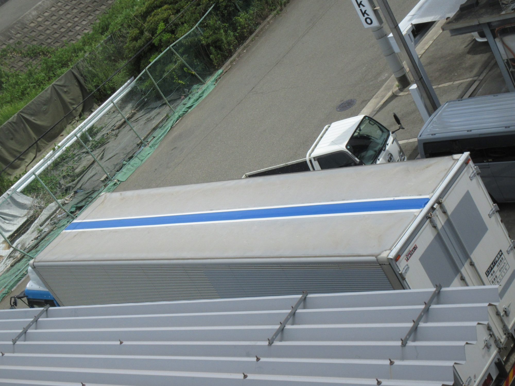 エアジョロダー付4軸低床アルミウイング