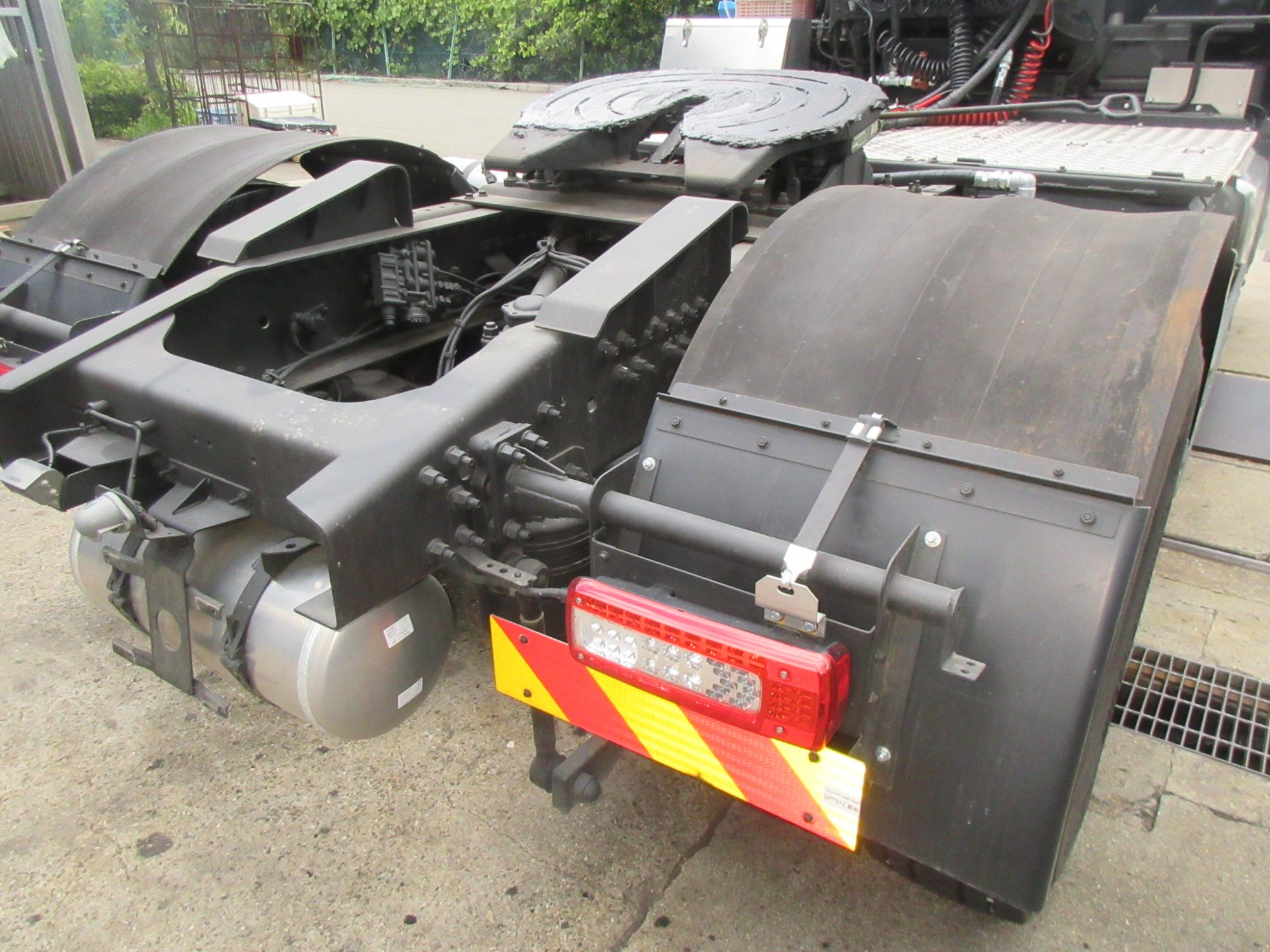 未使用オイルポンプ付き11.5トントラクタ