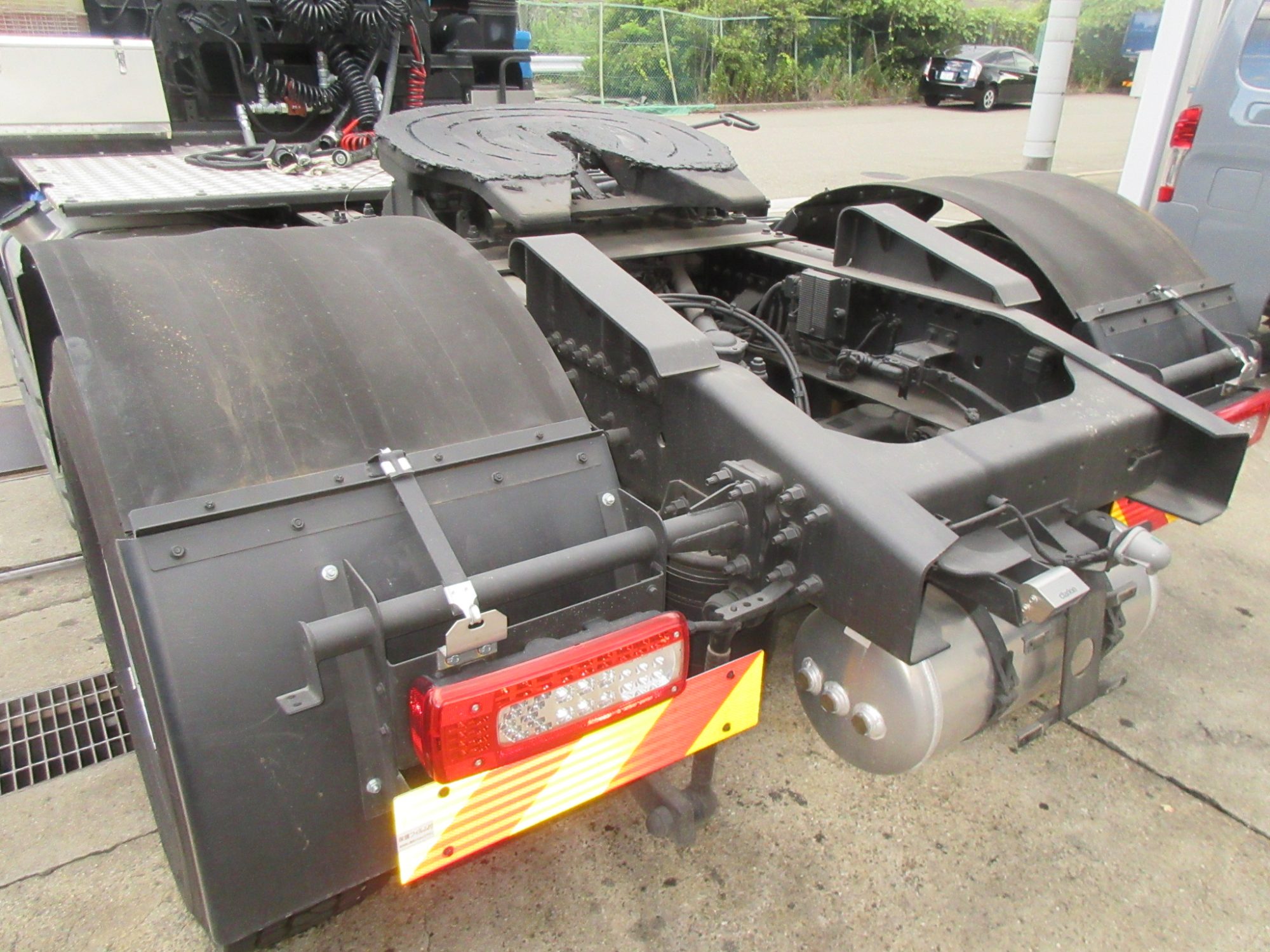 未使用オイルポンプ付き11.5トントラクタ