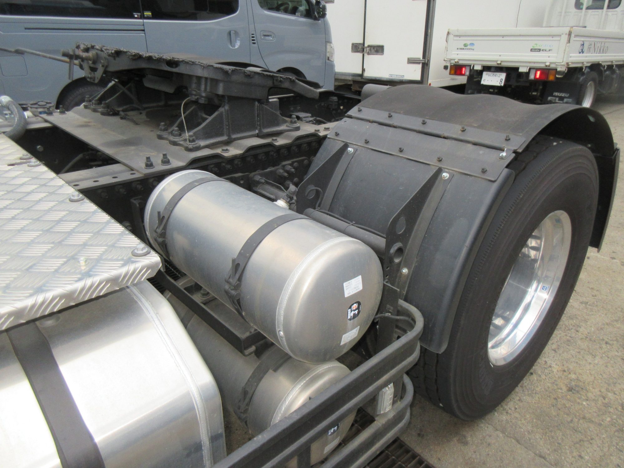 未使用オイルポンプ付き11.5トントラクタ