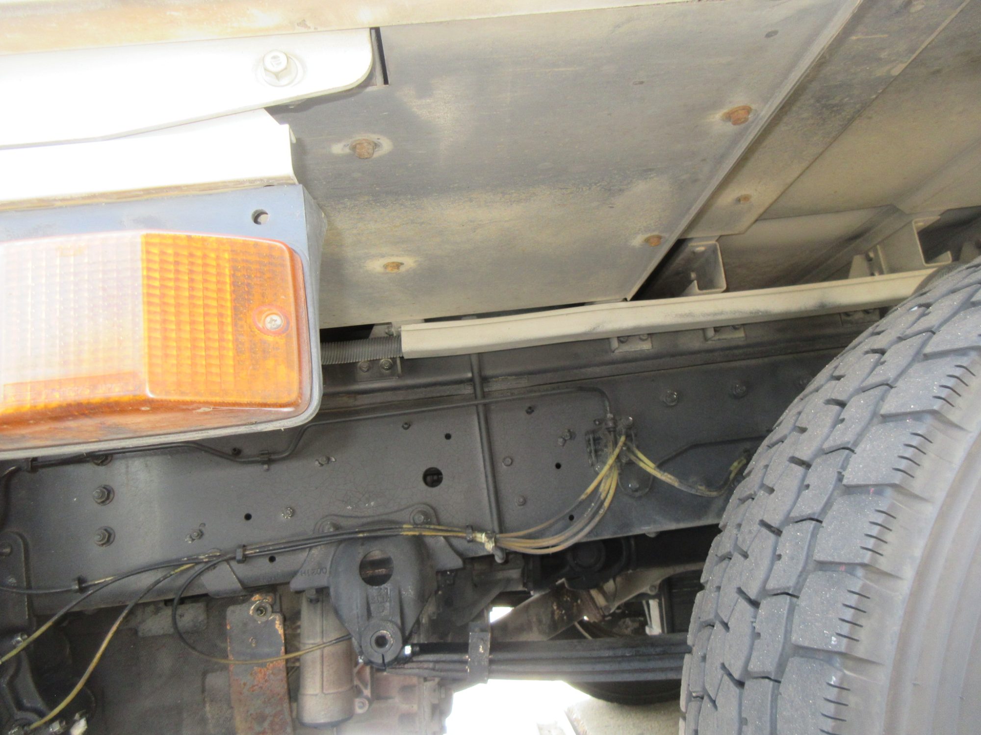 エアジョロダー付4軸低床アルミウイング