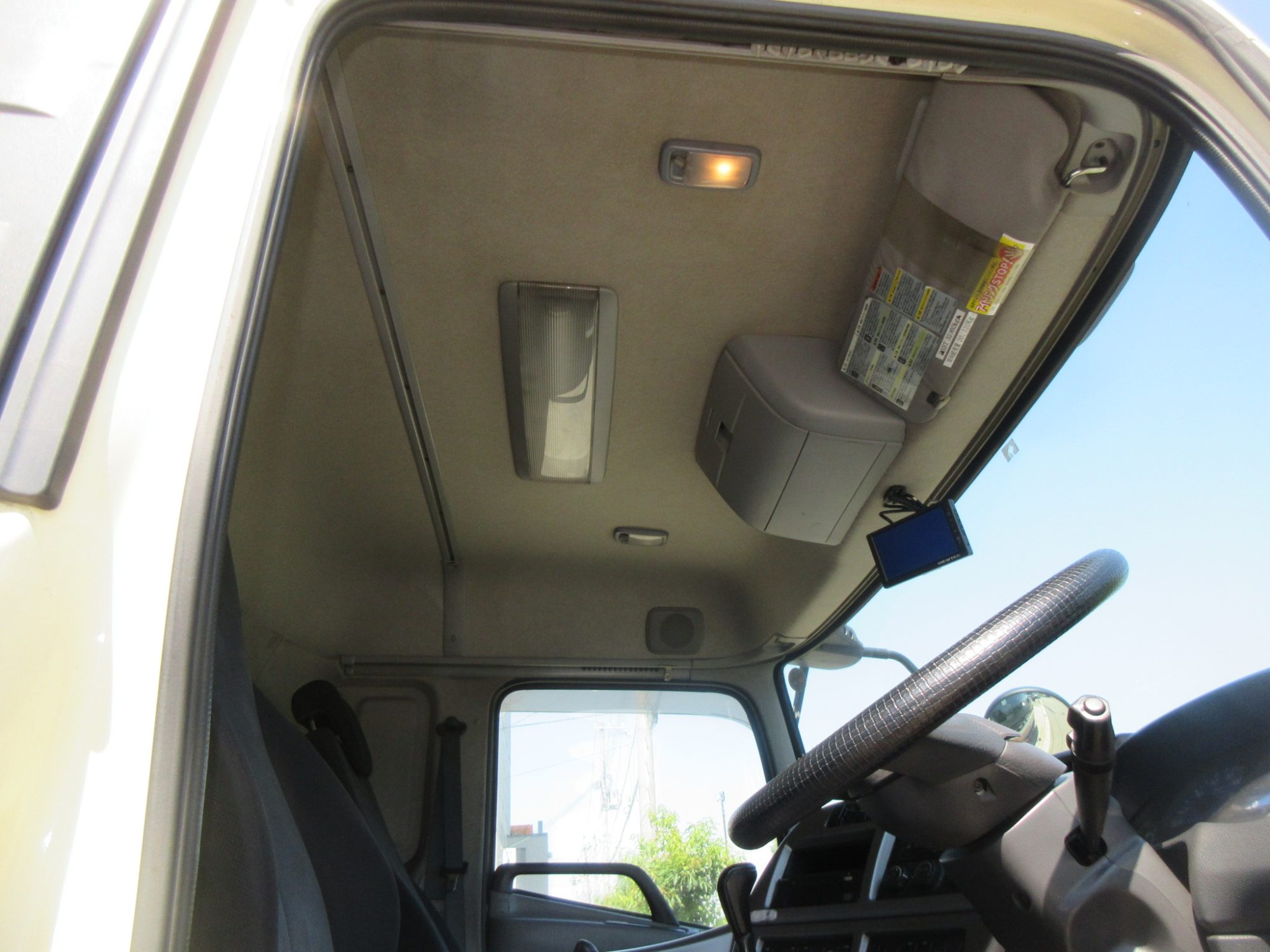 ダンプ用トラクタ