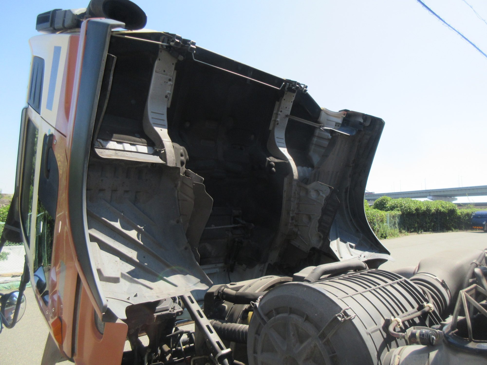 ダンプ用トラクタ