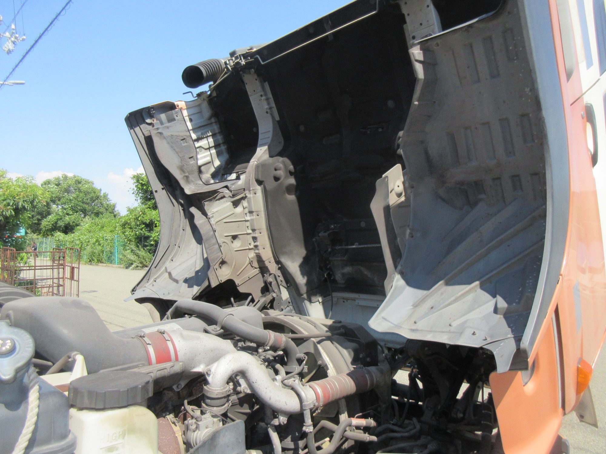 ダンプ用トラクタ