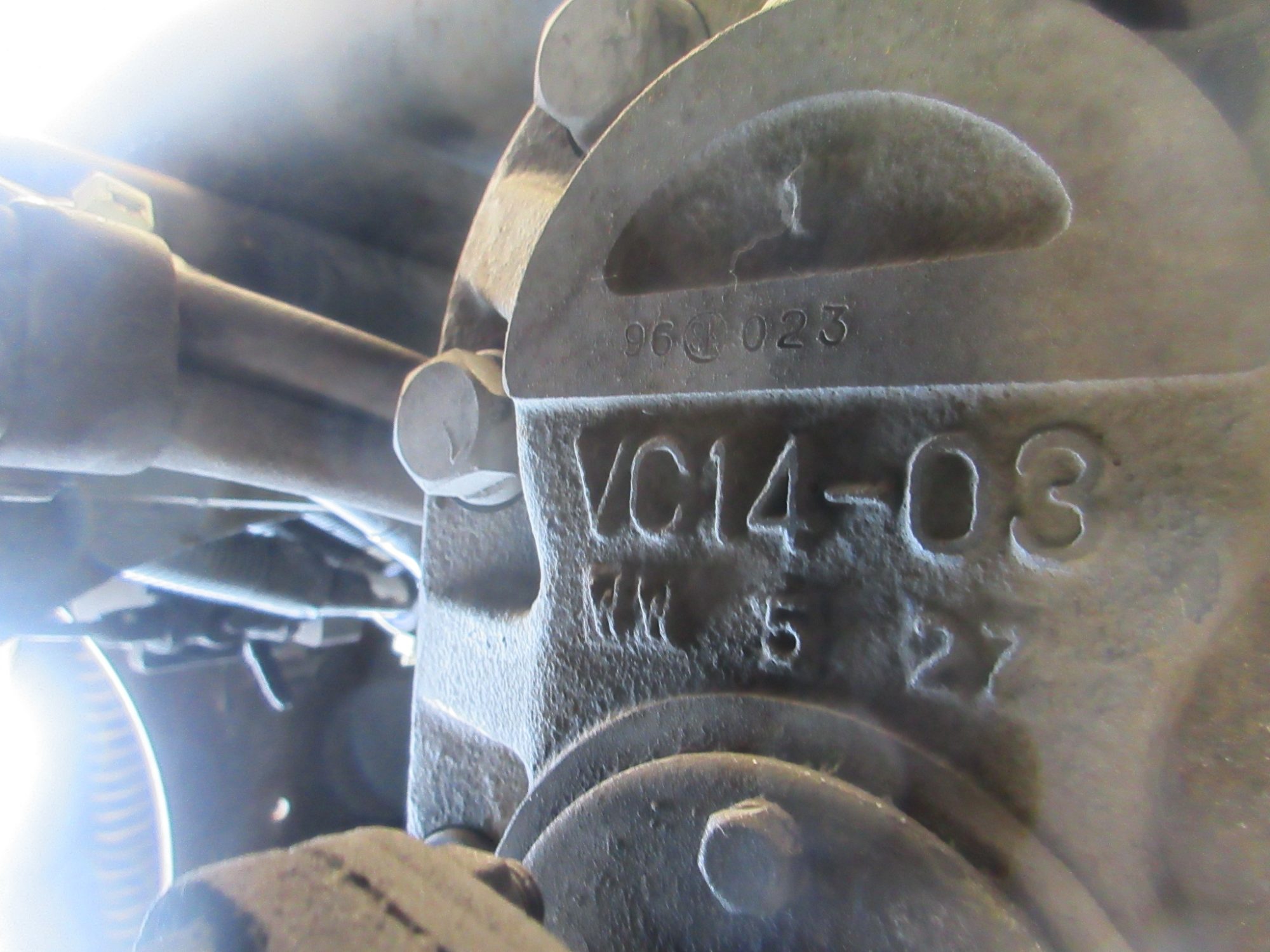 ダンプ用トラクタ