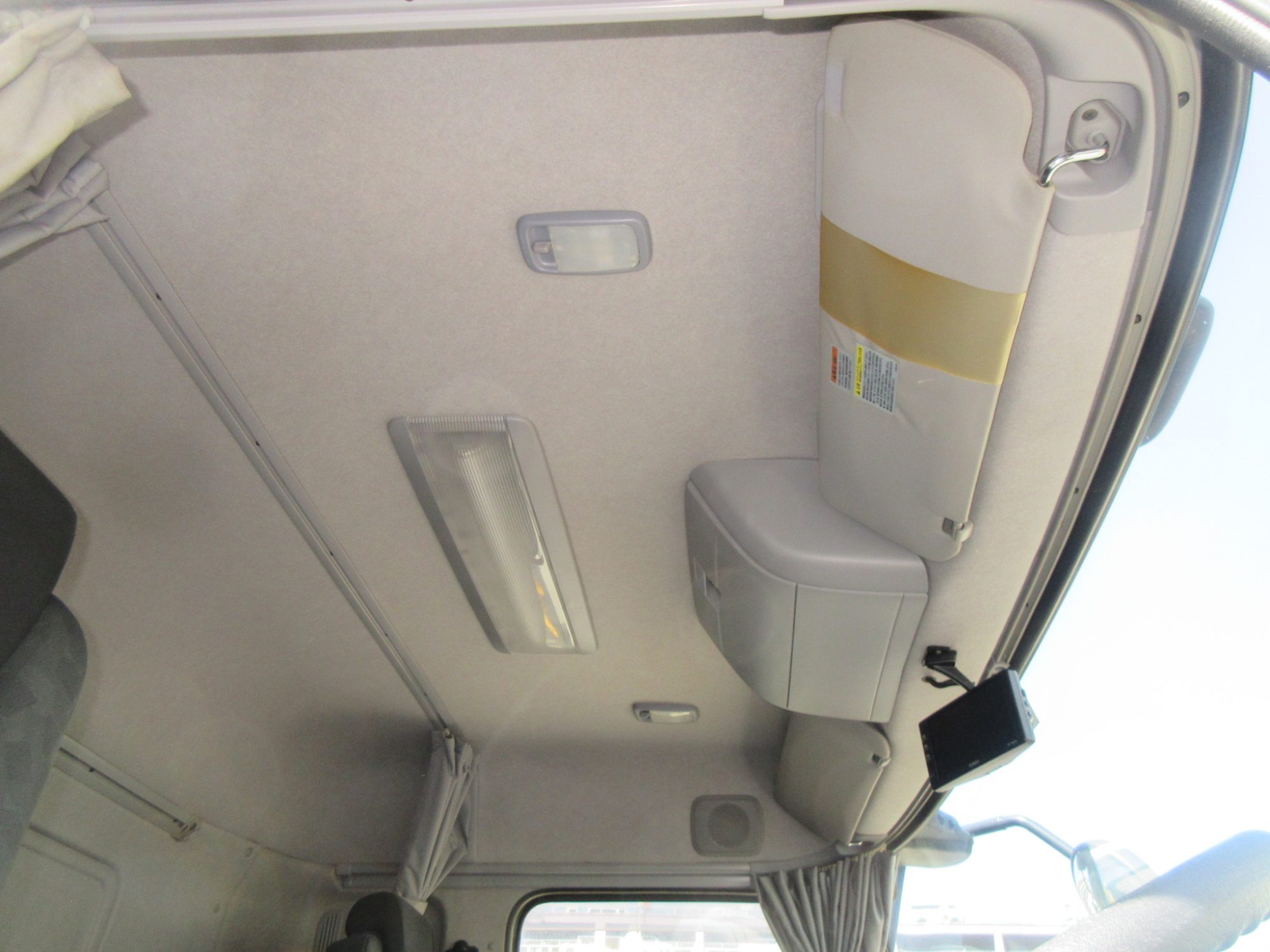 エアジョロダー付4軸低床アルミウイング