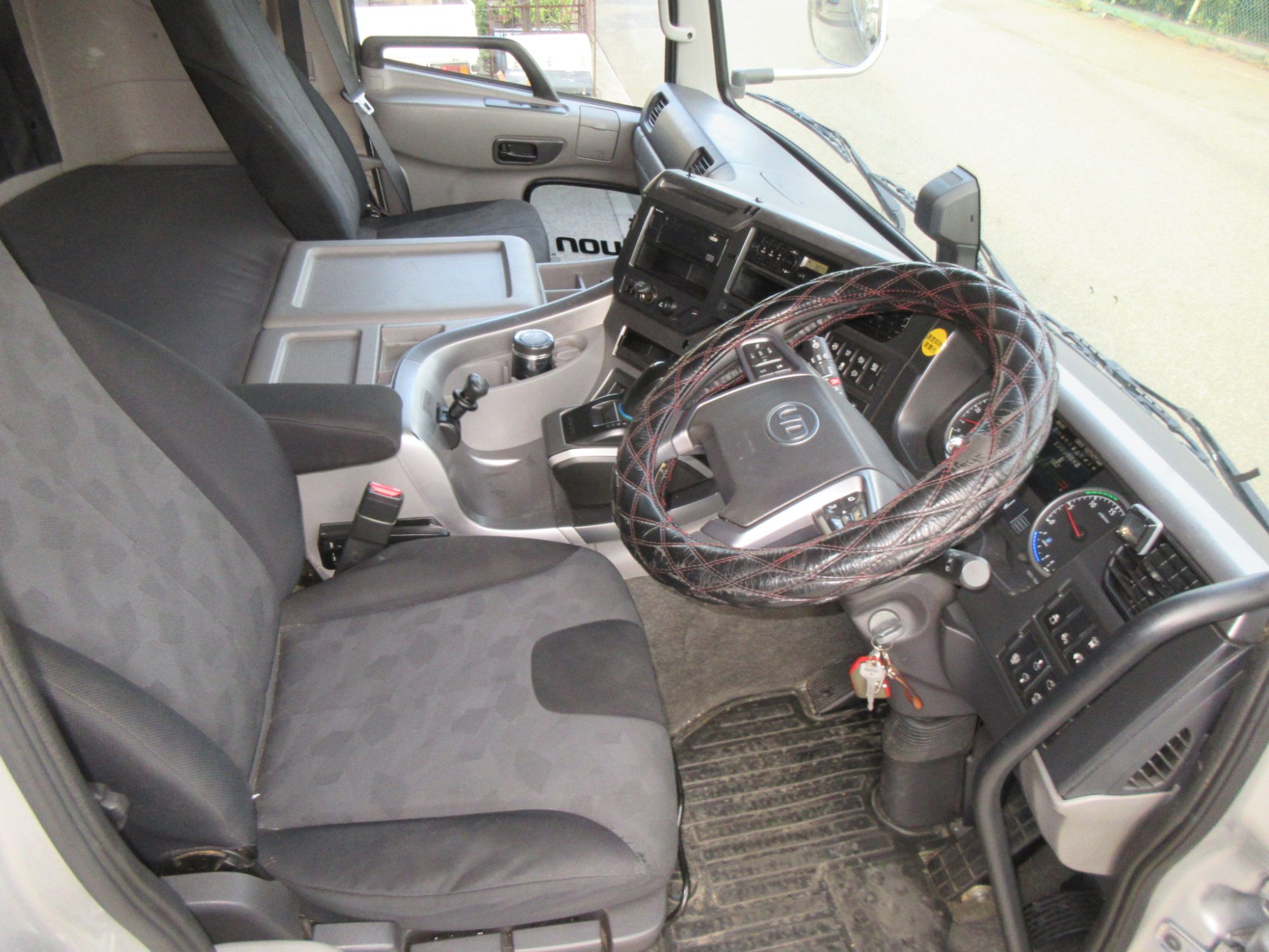 H30y 2PG-CD5CA-0216**