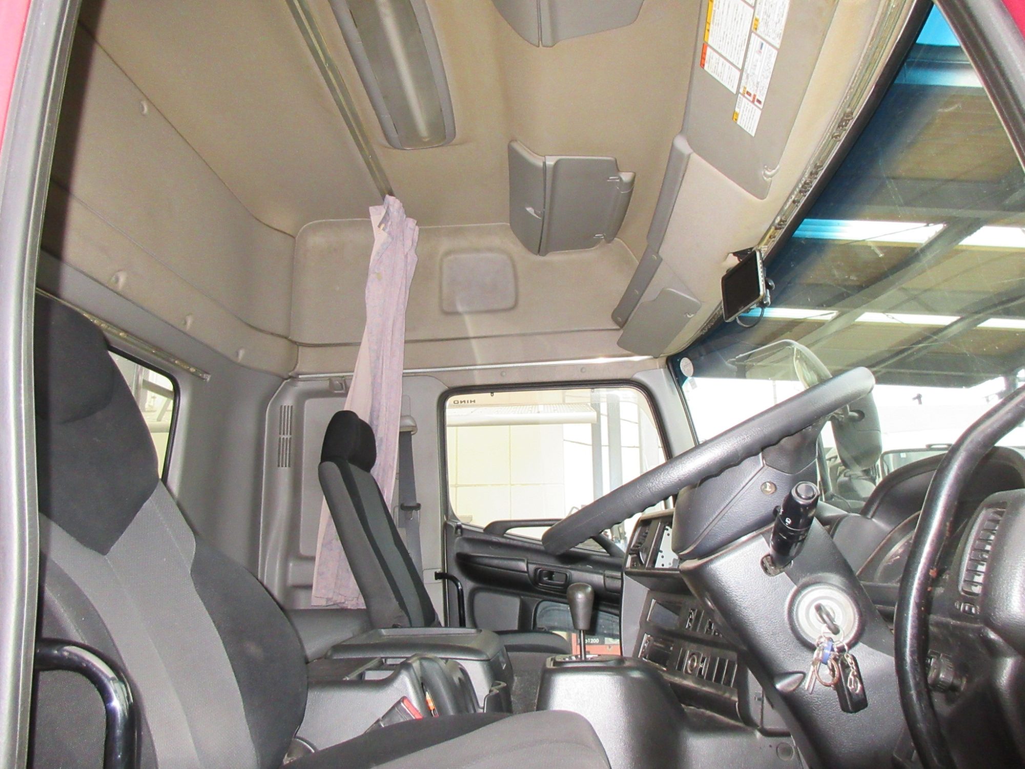 グランドプロフィア ハイルーフキャビン