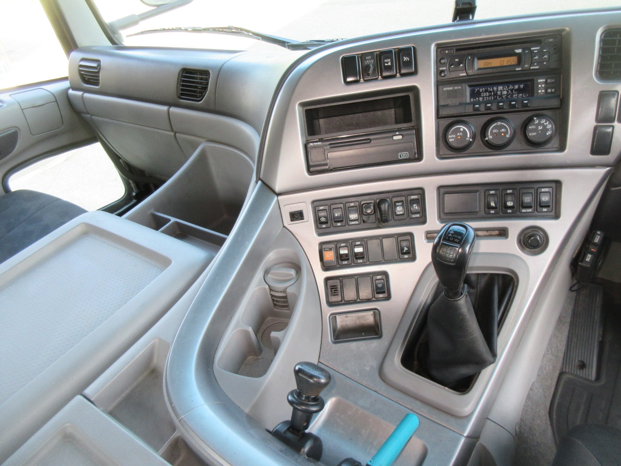 カプラ地上高138cm プレート付11.5トンマニュアルトラクタ