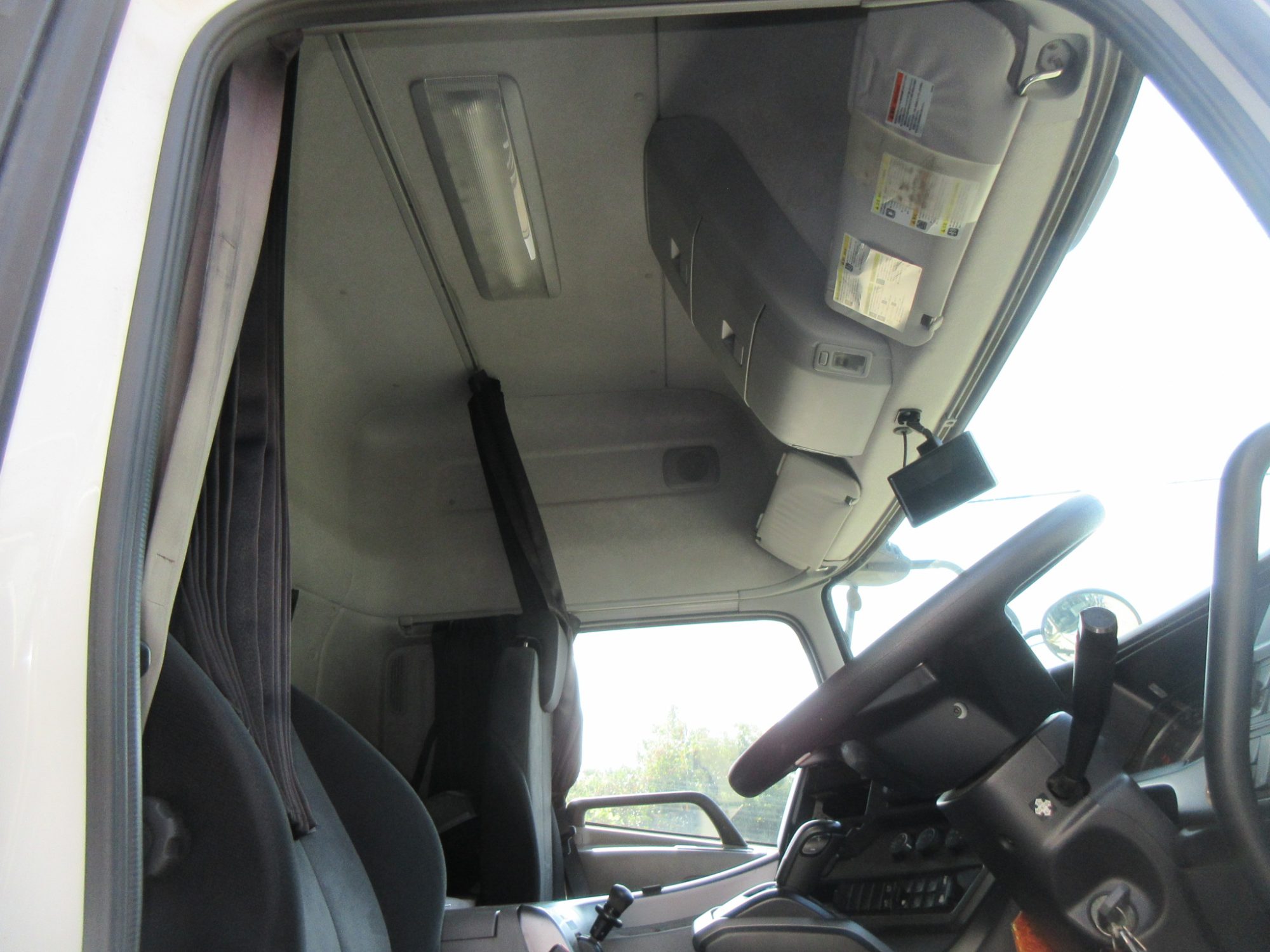 ハイルーフクオン4軸低床アルミウイング