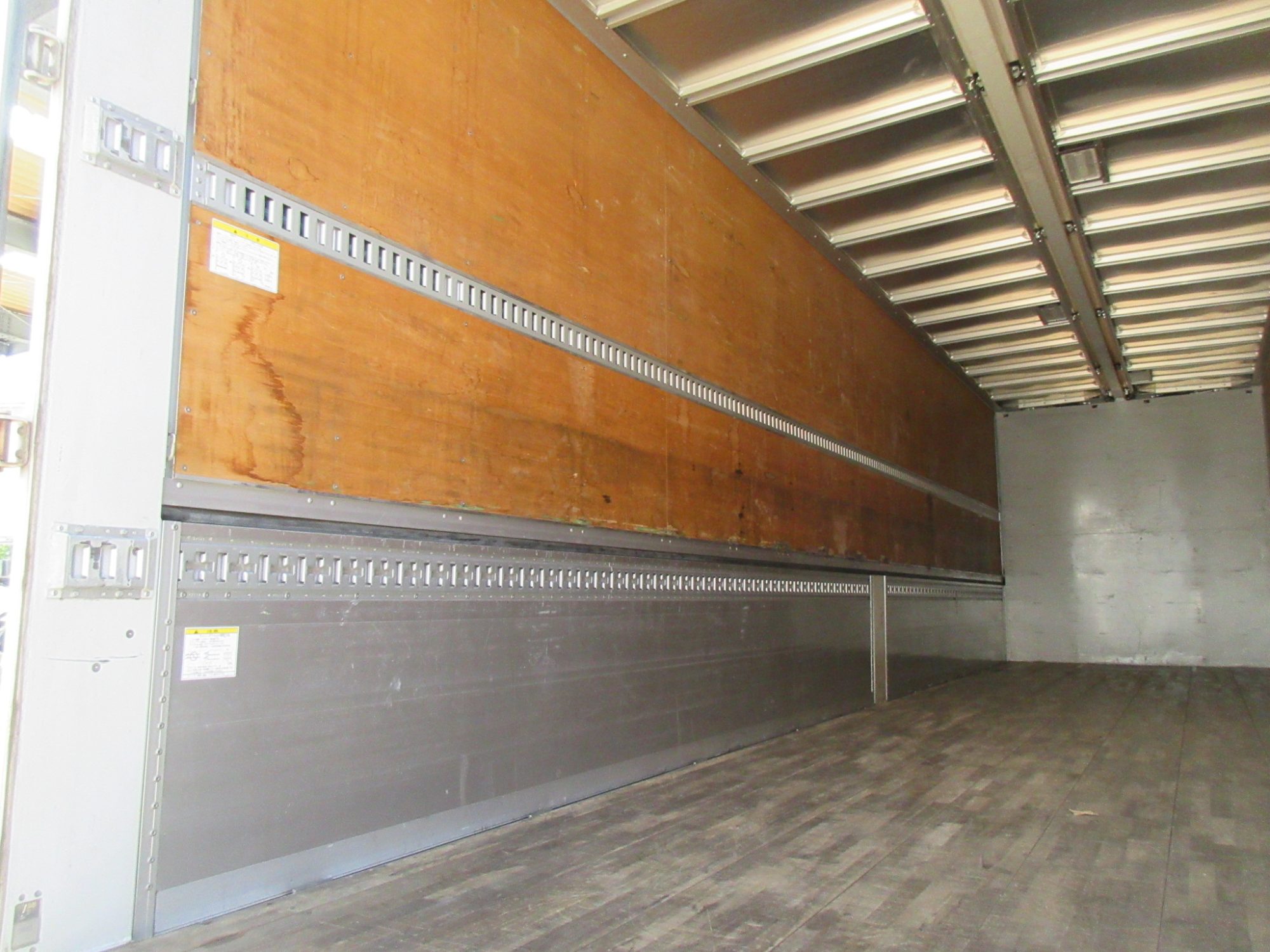 ハイルーフクオン4軸低床アルミウイング