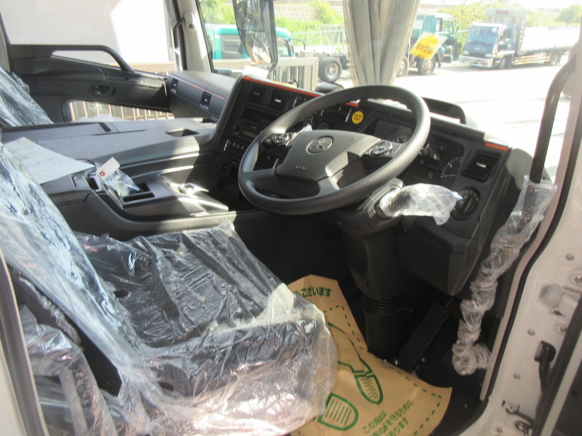 未使用ハイルーフトラクタ