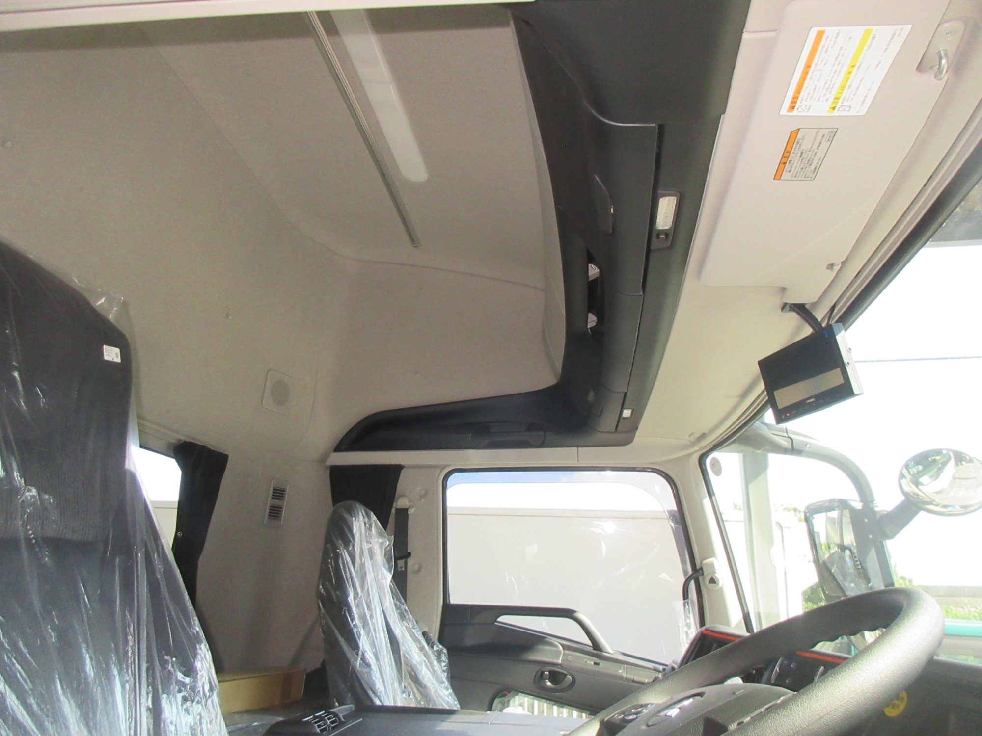 未使用ハイルーフトラクタ