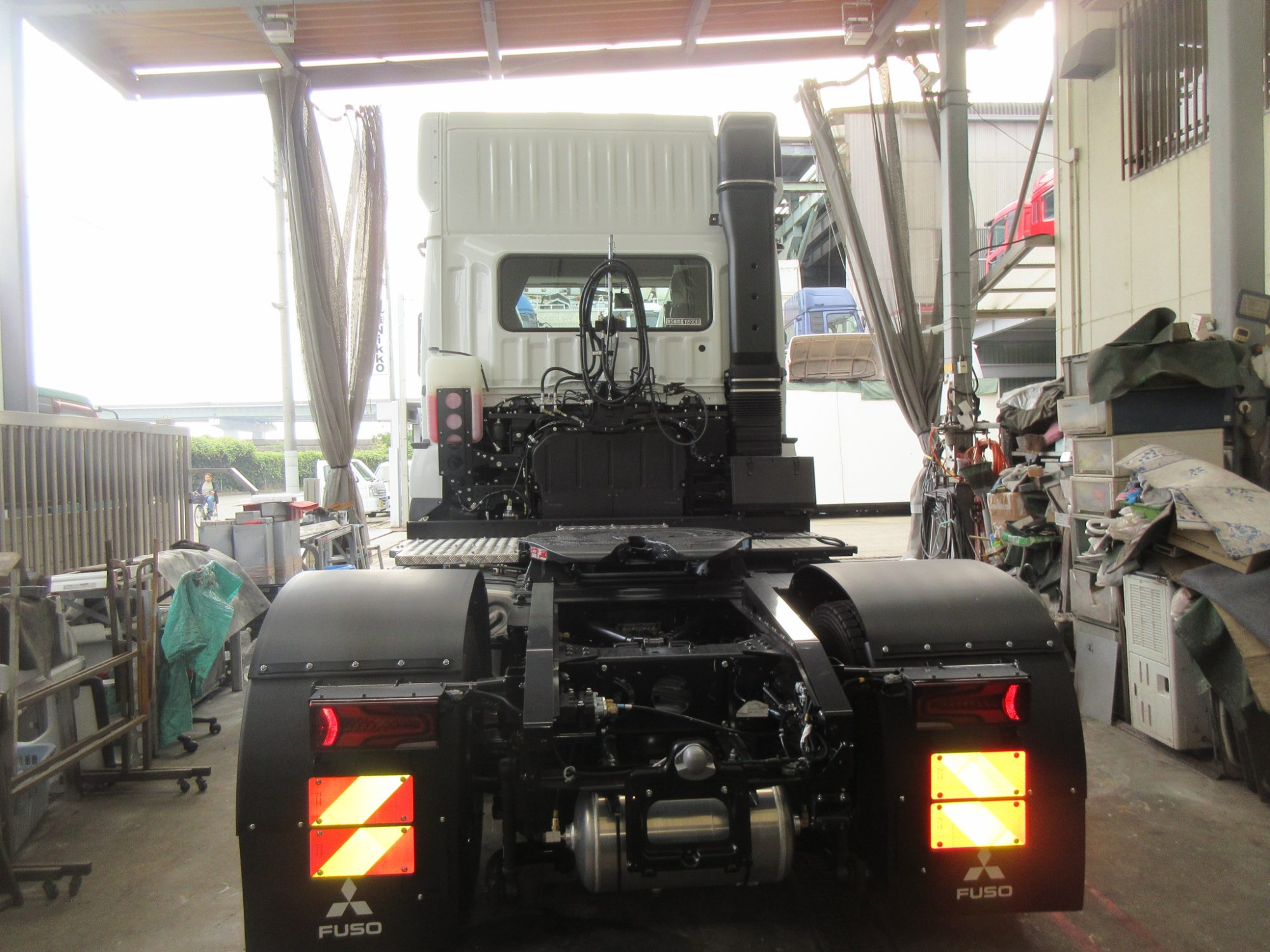 未使用ハイルーフトラクタ