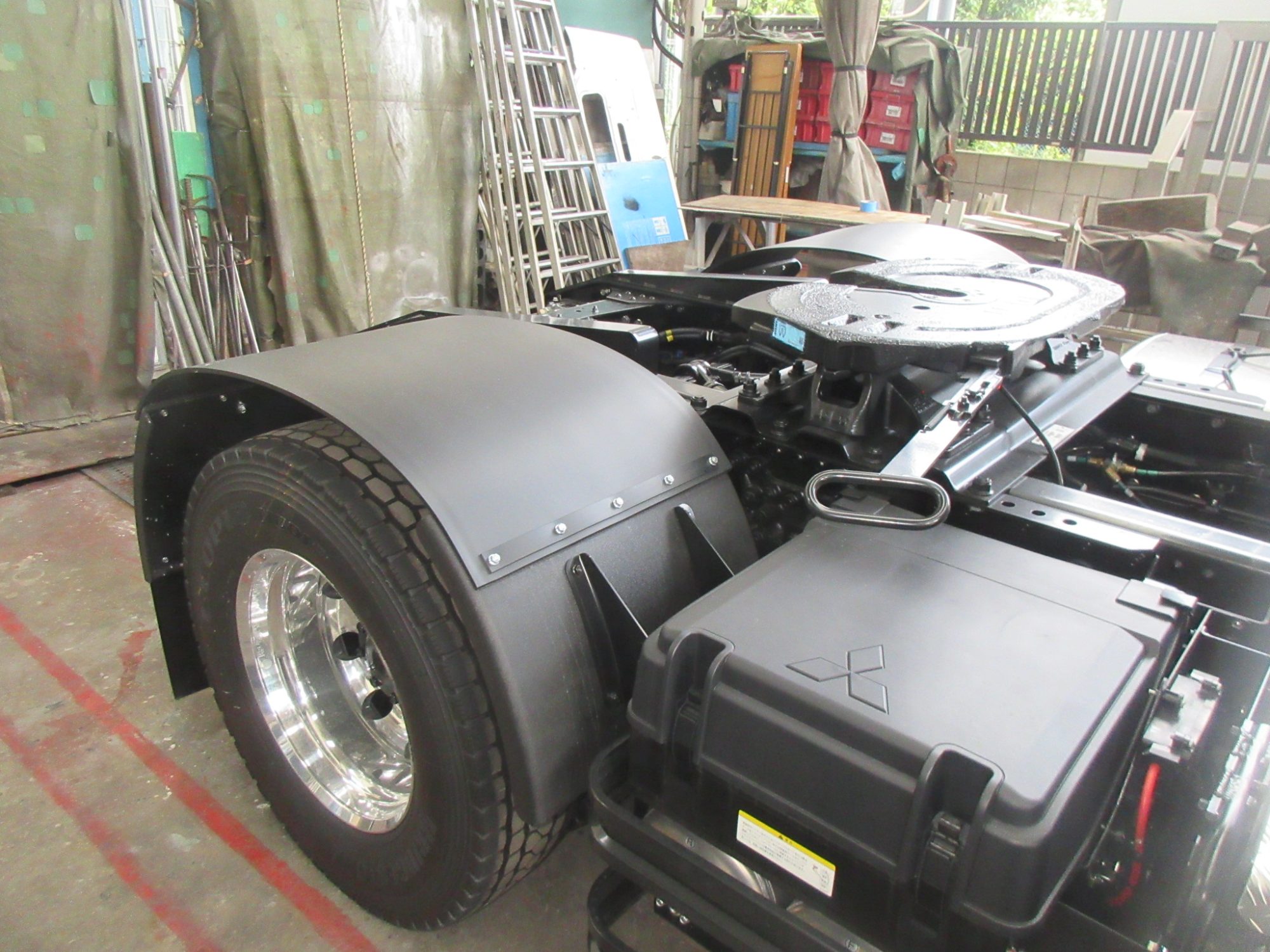 未使用ハイルーフトラクタ