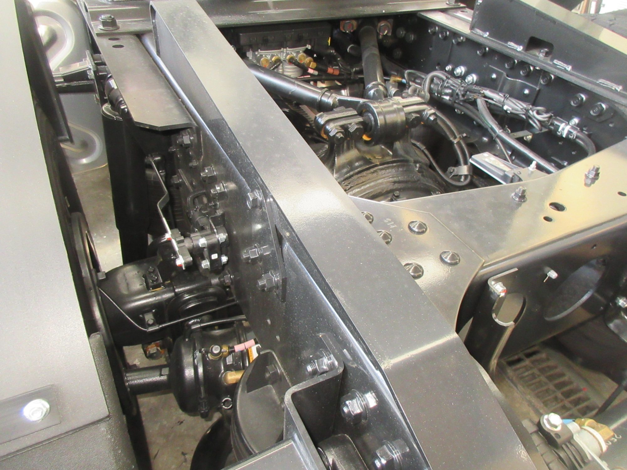 未使用ハイルーフトラクタ