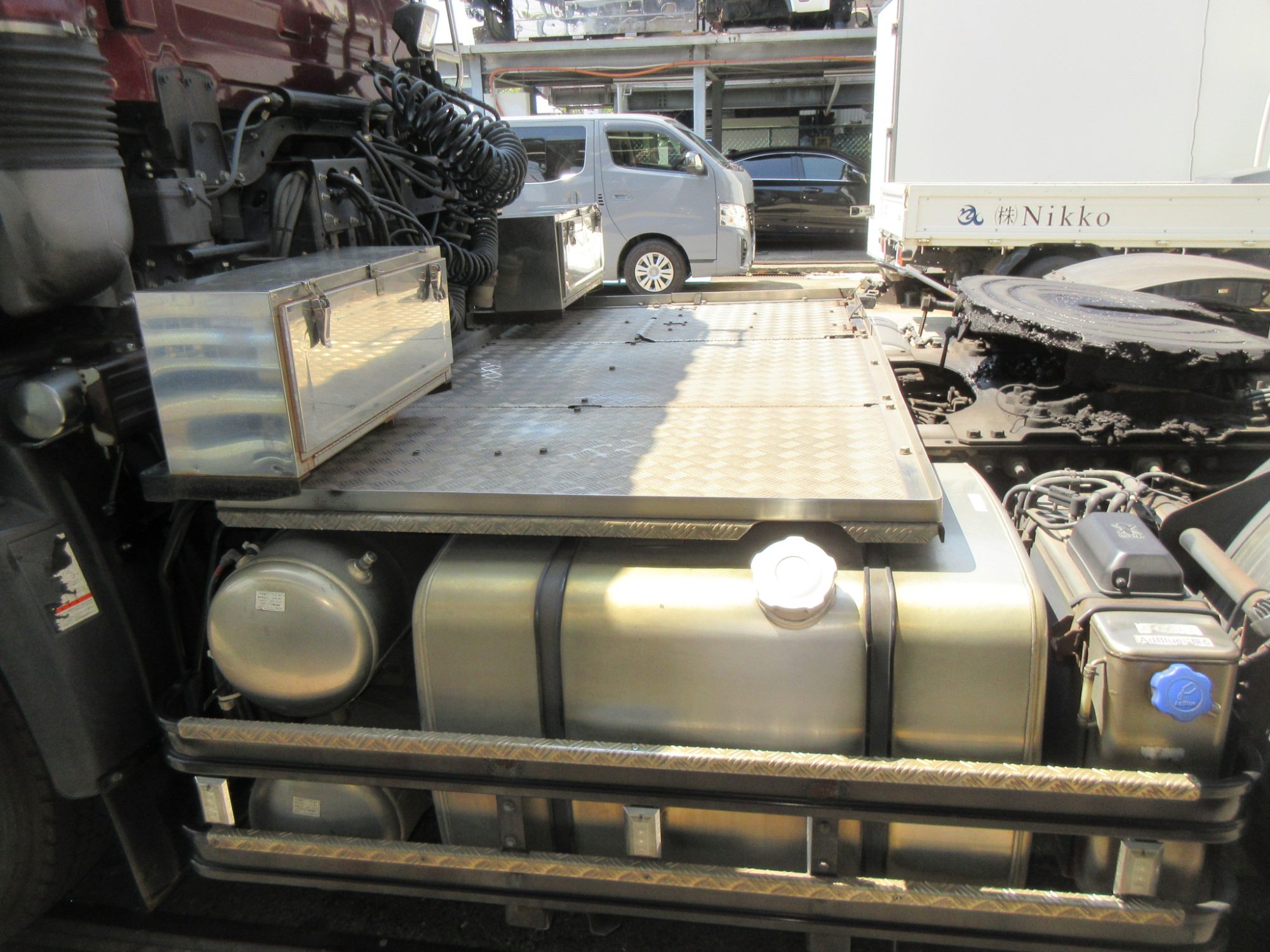 デフロック付ハイルーフ11.5トントラクタ