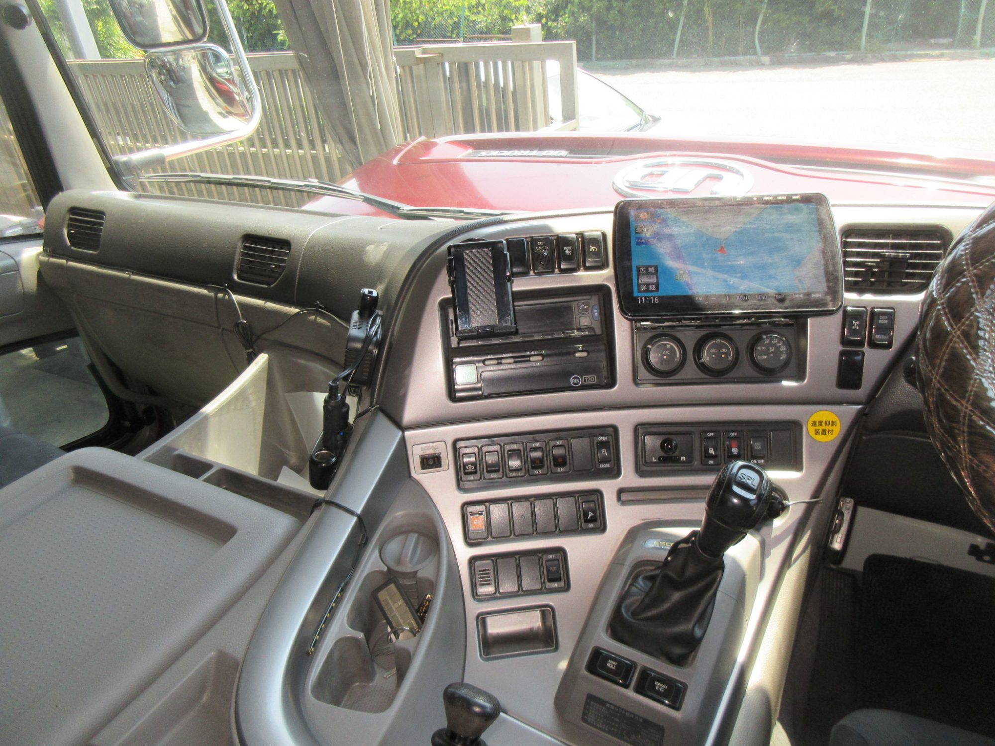 デフロック付ハイルーフ11.5トントラクタ