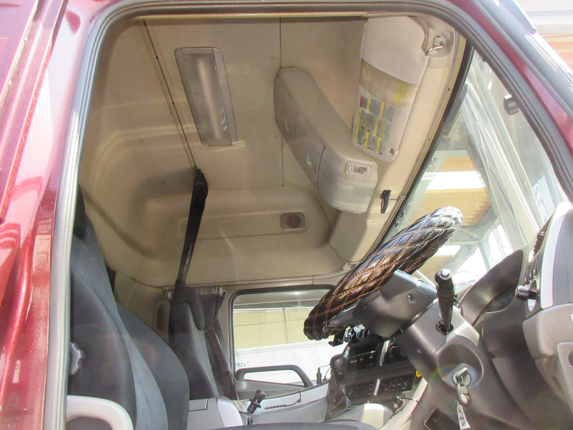 デフロック付ハイルーフ11.5トントラクタ