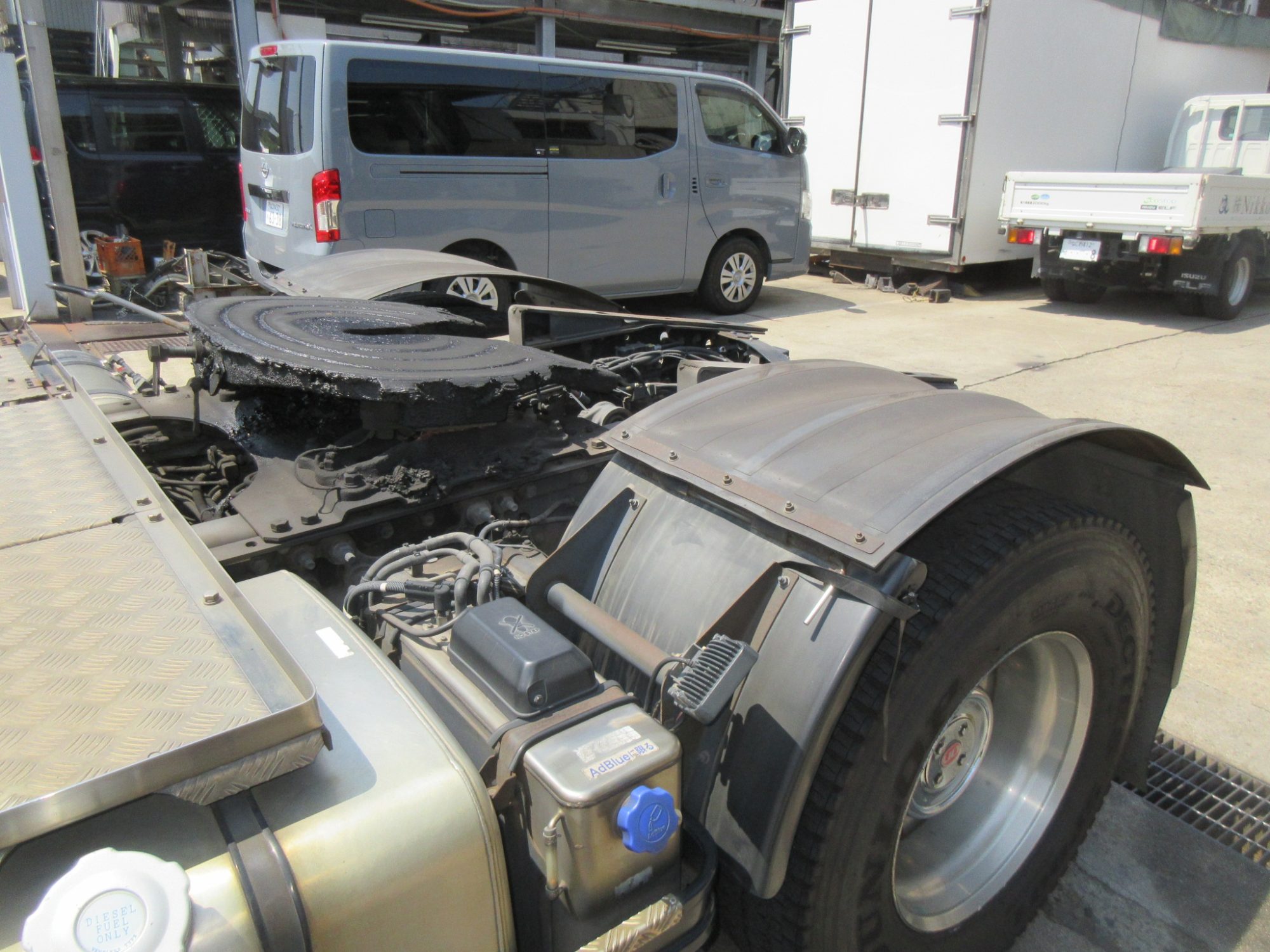 デフロック付ハイルーフ11.5トントラクタ