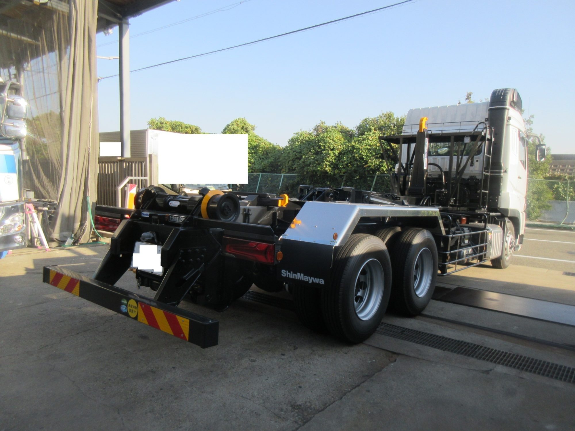 積載10.9トン スーパーグレート 22トン アームロール未使用車