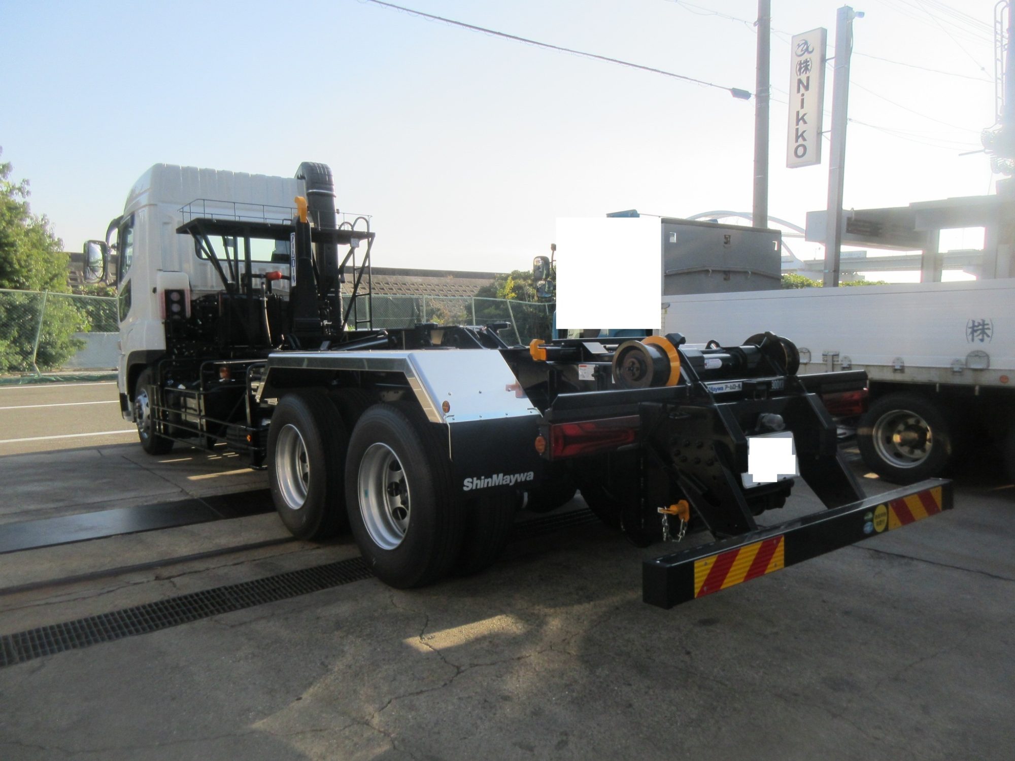 積載10.9トン スーパーグレート 22トン アームロール未使用車