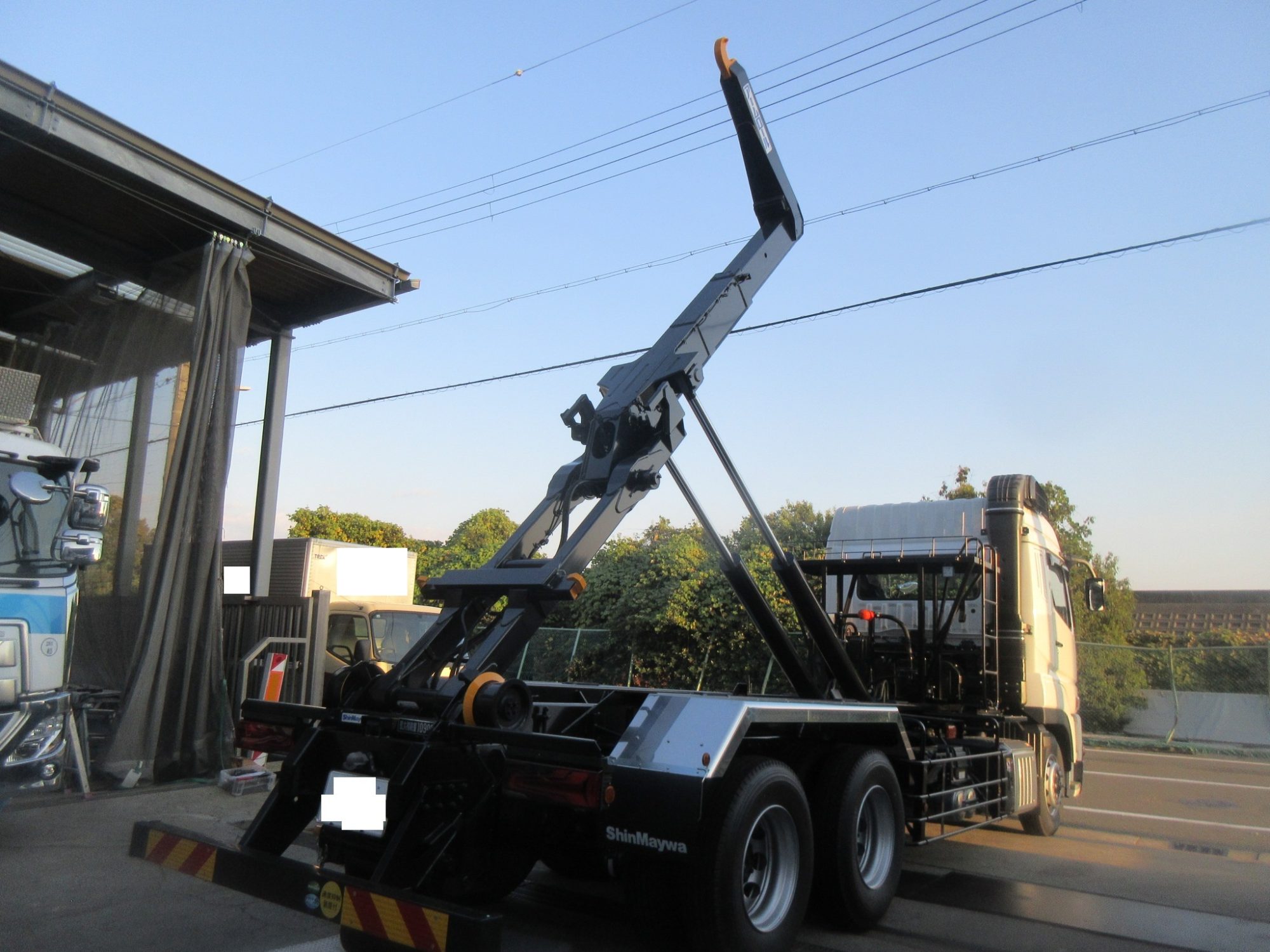 積載10.9トン スーパーグレート 22トン アームロール未使用車