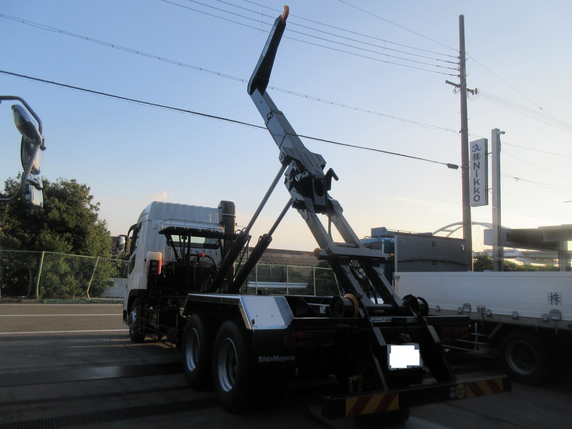 積載10.9トン スーパーグレート 22トン アームロール未使用車