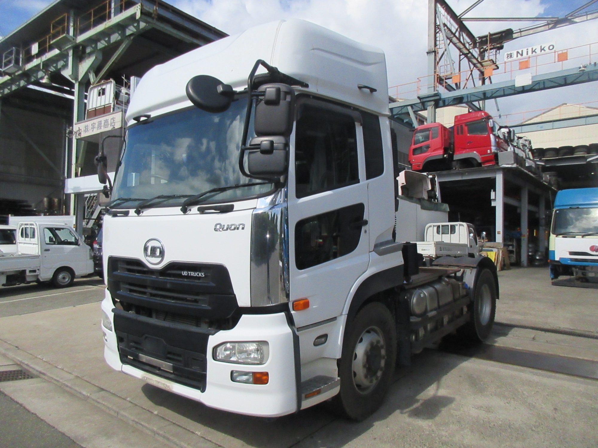 車検付11.5トンハイルーフトラクタ