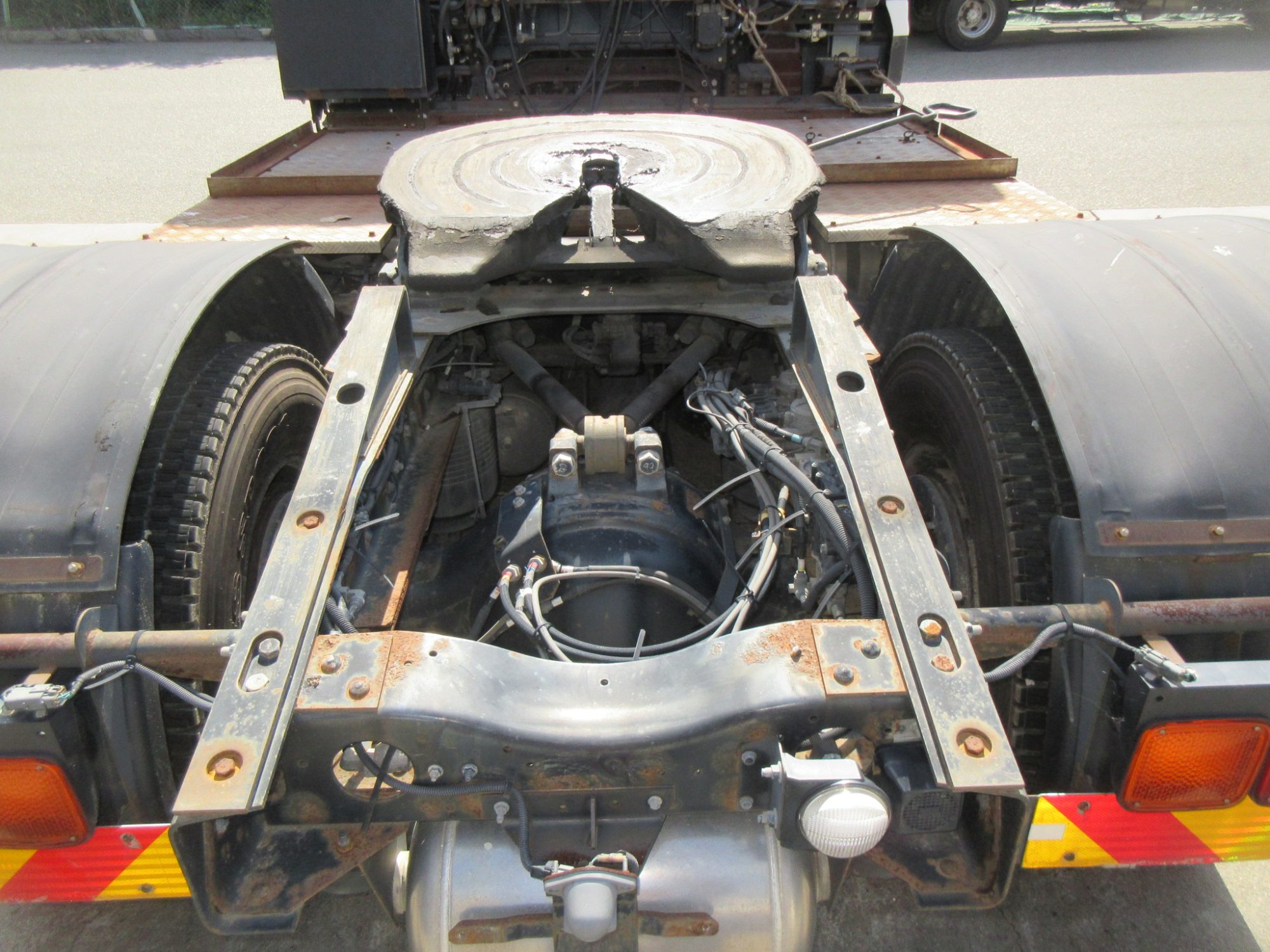 車検付11.5トンハイルーフトラクタ