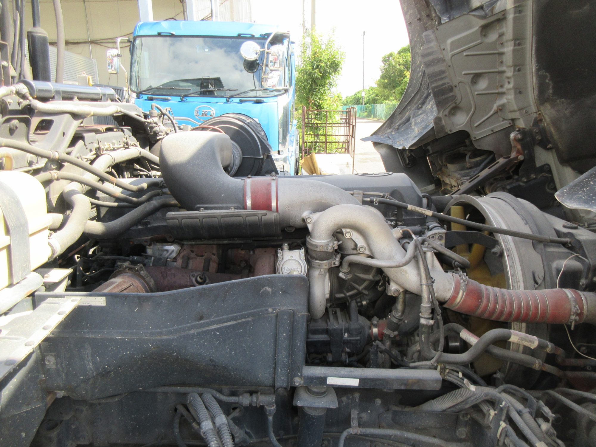 車検付11.5トンハイルーフトラクタ