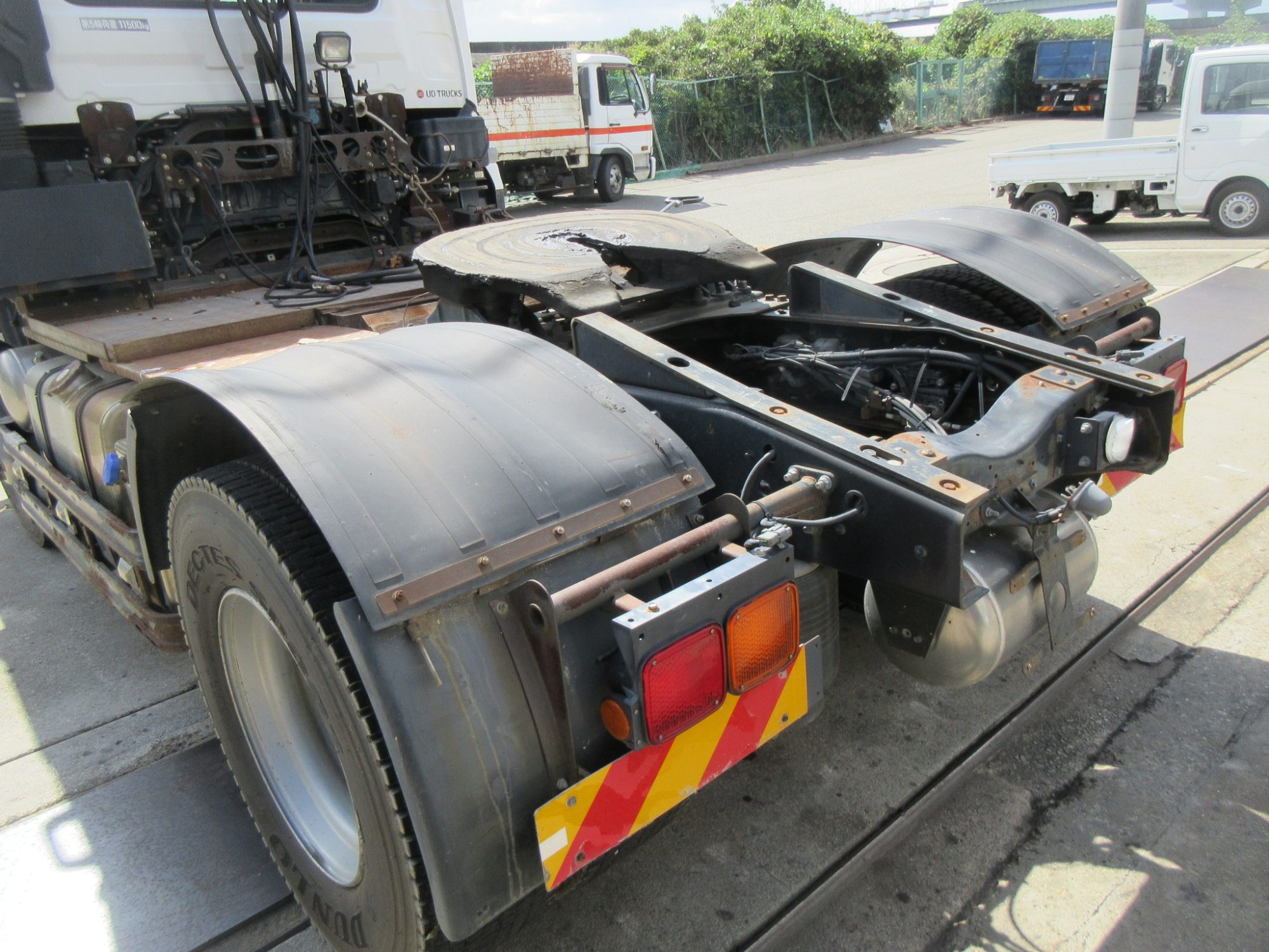 車検付11.5トンハイルーフトラクタ