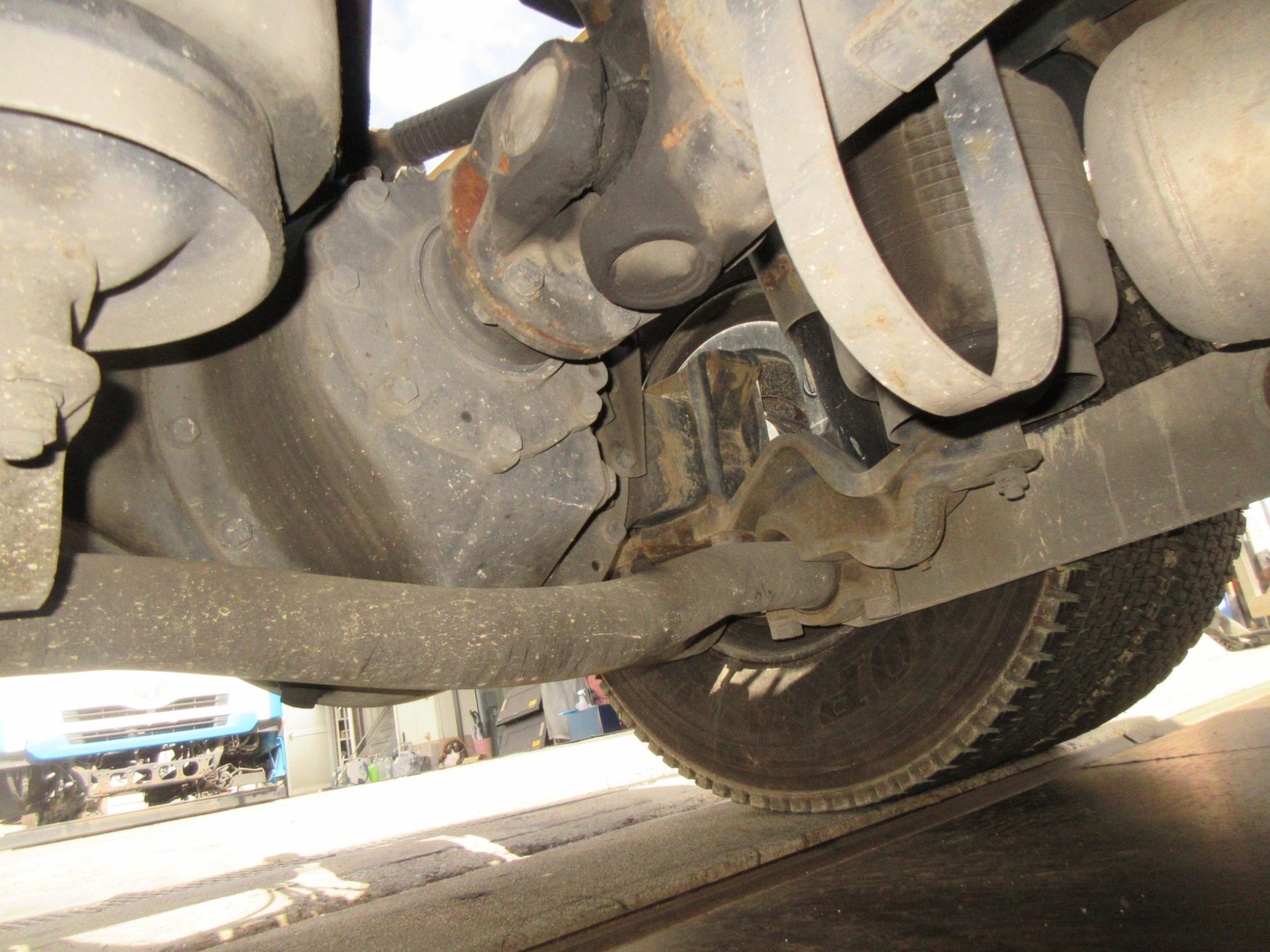 車検付11.5トンハイルーフトラクタ