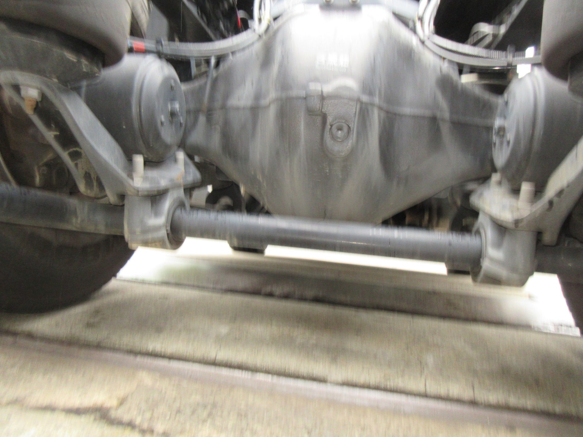 低走行ハイルーフトラクタ