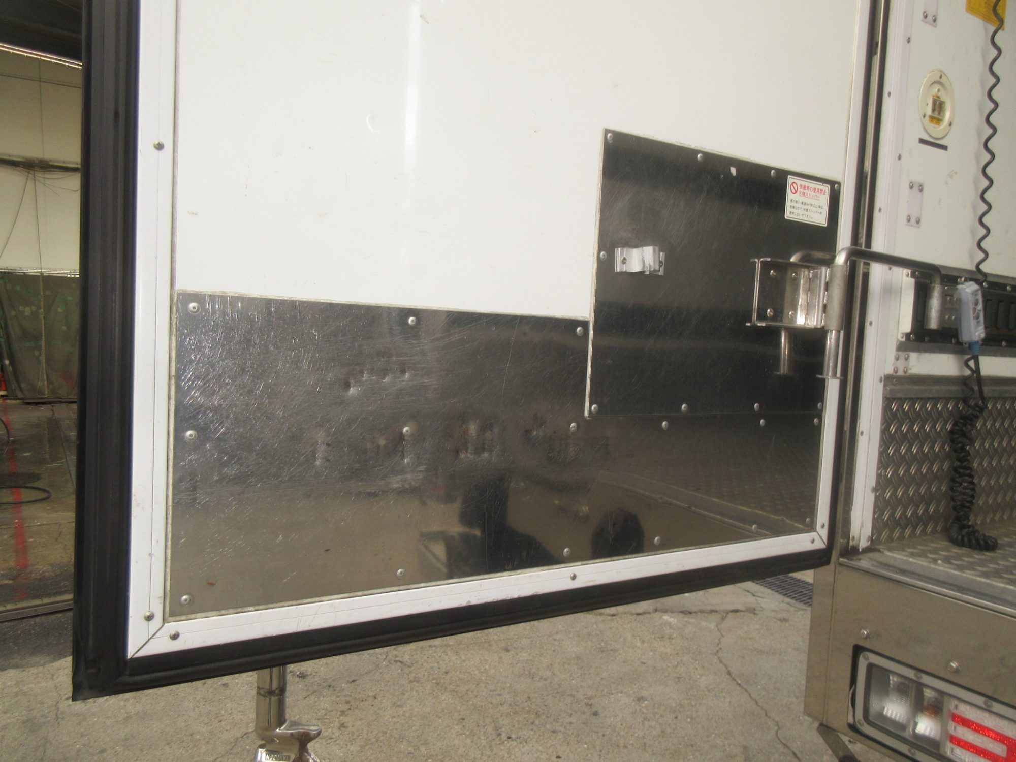 レンジャー並幅低温冷凍車オートマ