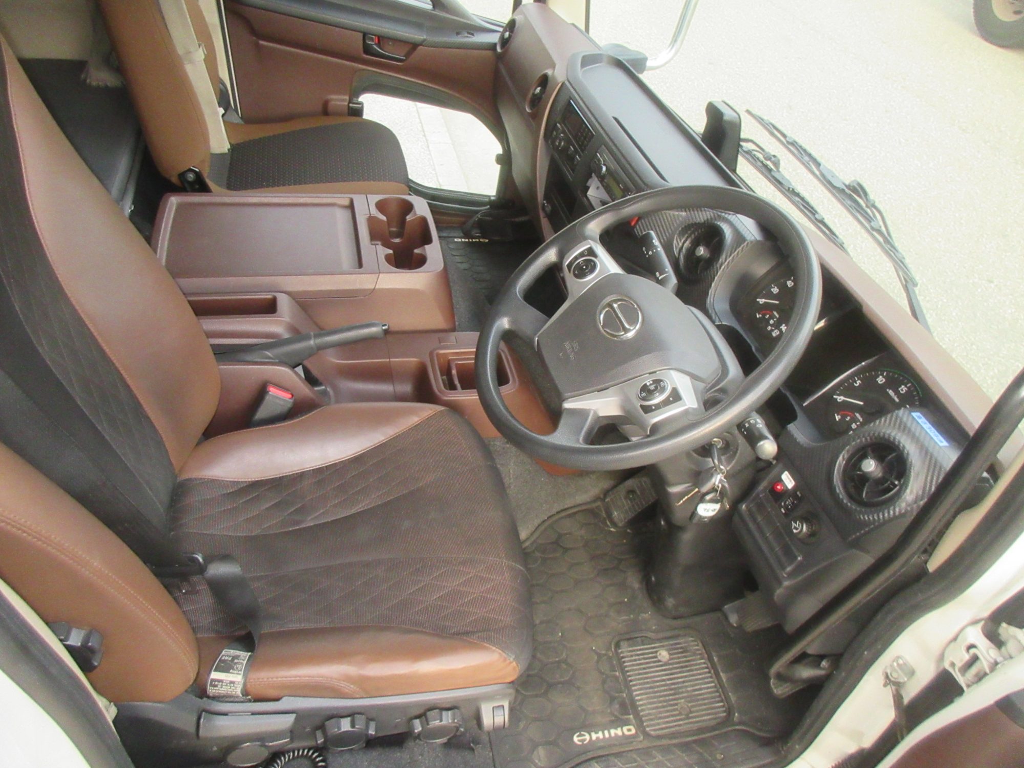 レンジャー並幅低温冷凍車オートマ