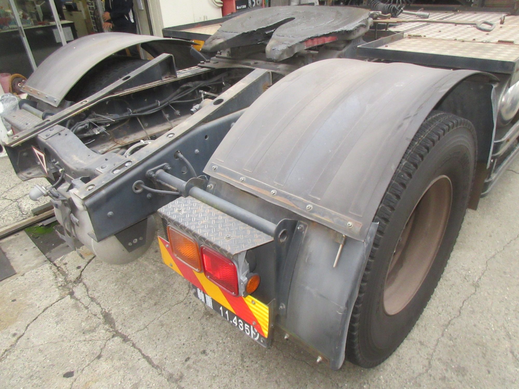 検付11.5トントラクタ