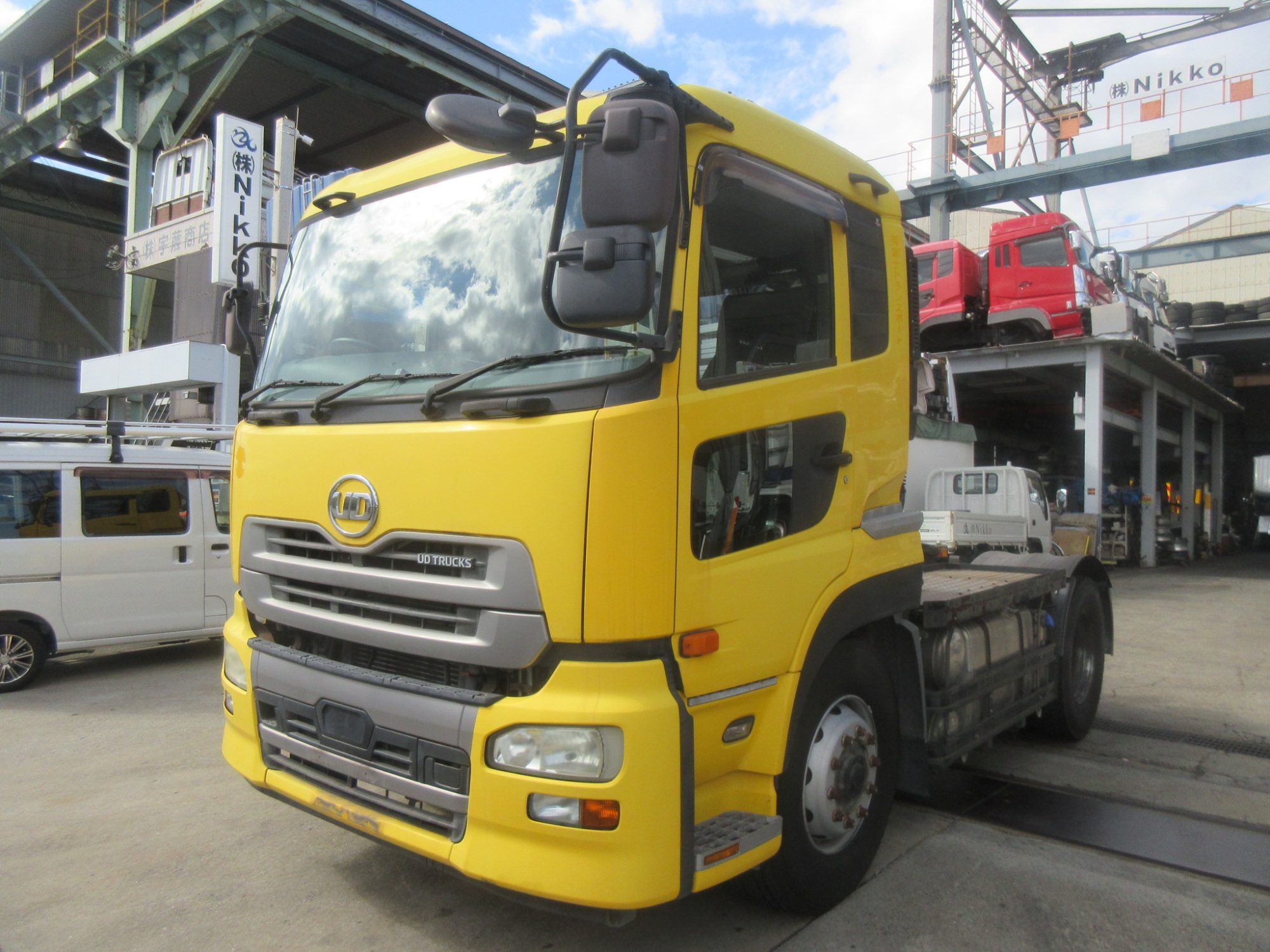 検付11.5トントラクタ