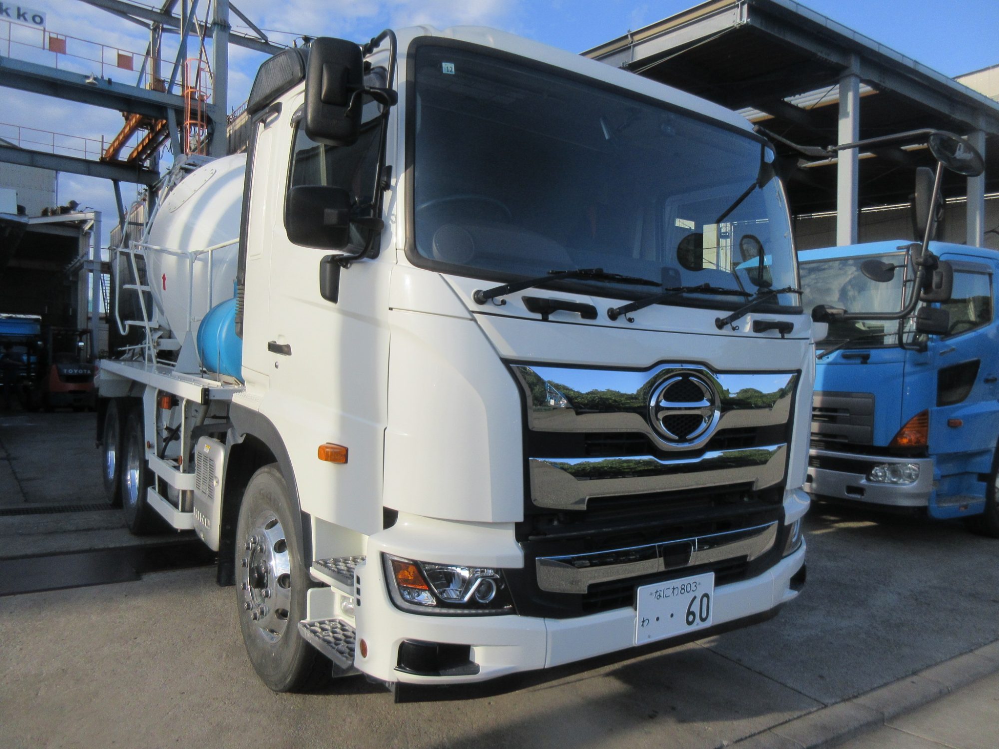 プロフィア 車検付きミキサー車