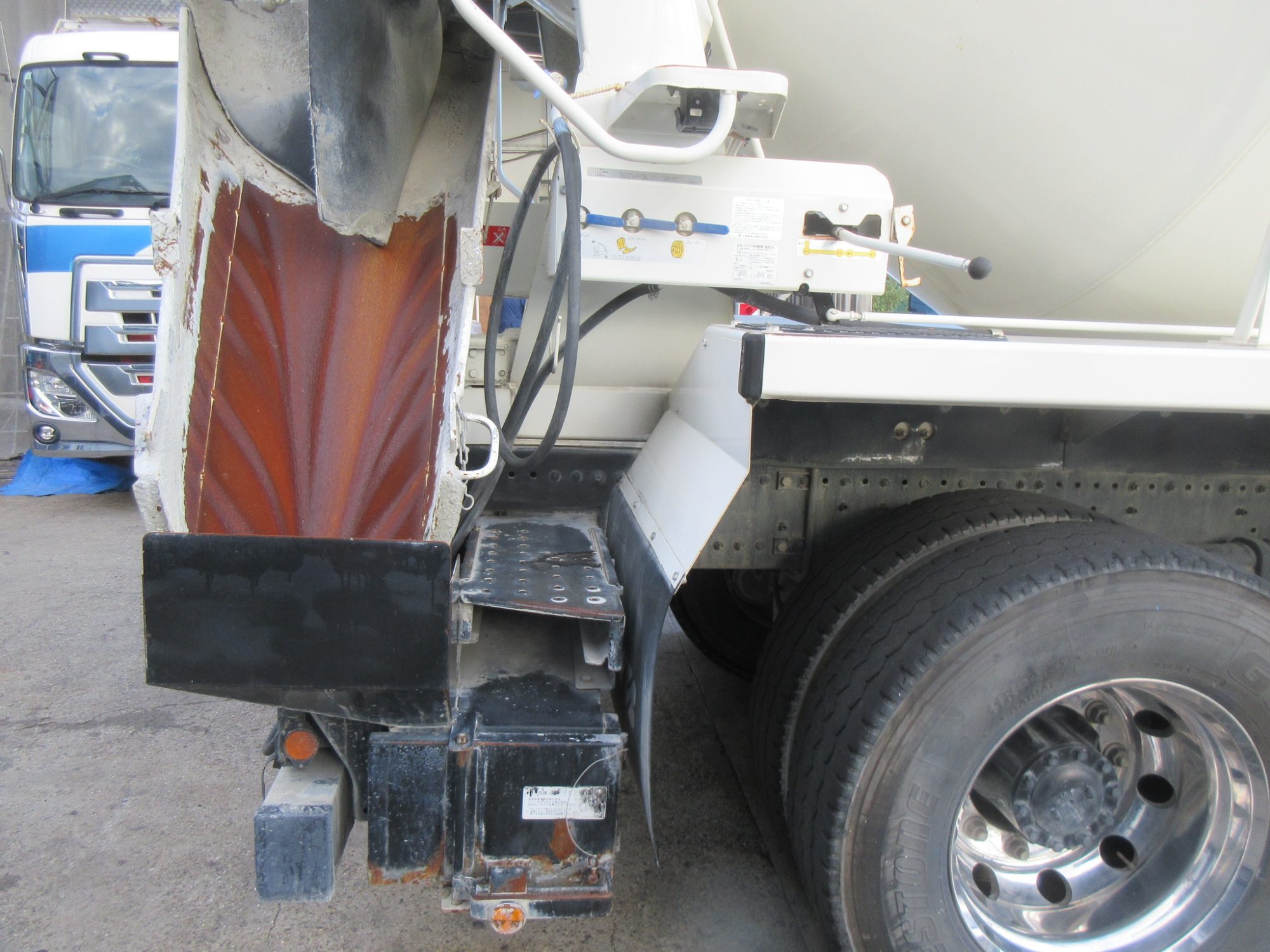 プロフィア 車検付きミキサー車