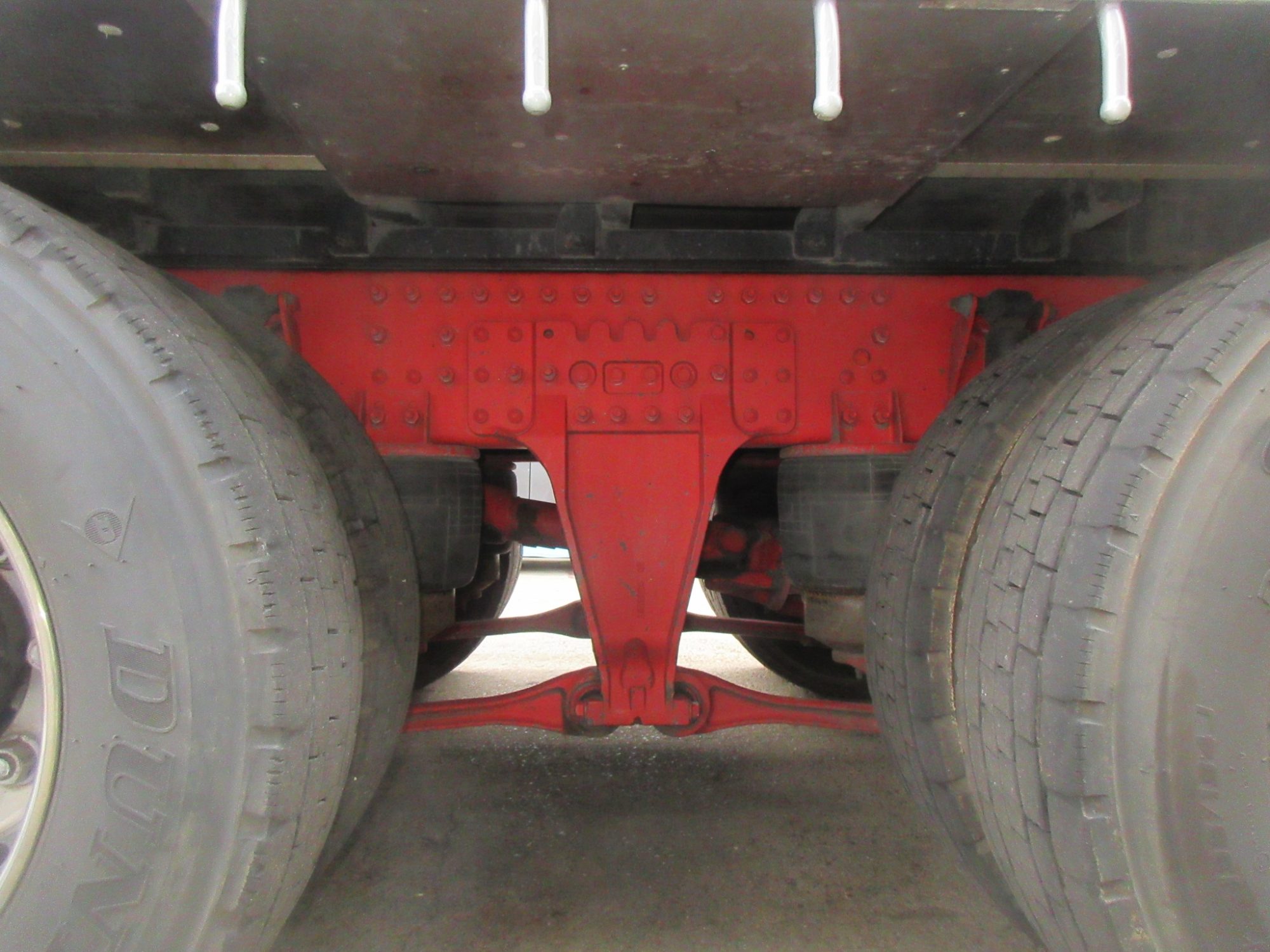 クオン4軸低床アルミ平車