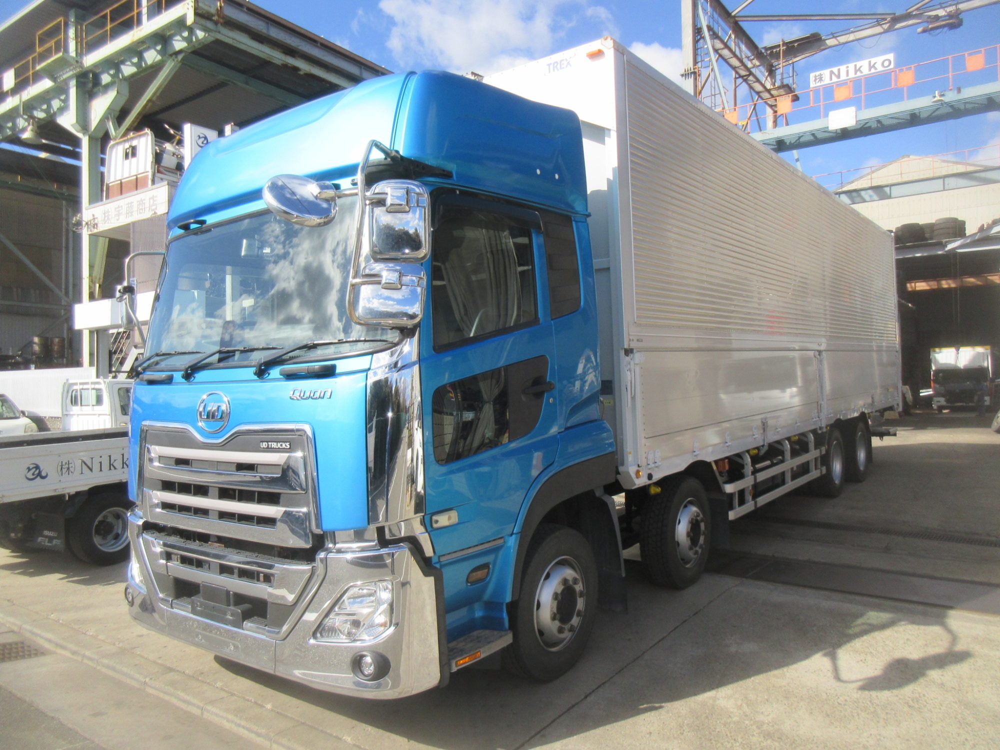 プレート付4軸低床アルミウイング格納パワーゲート