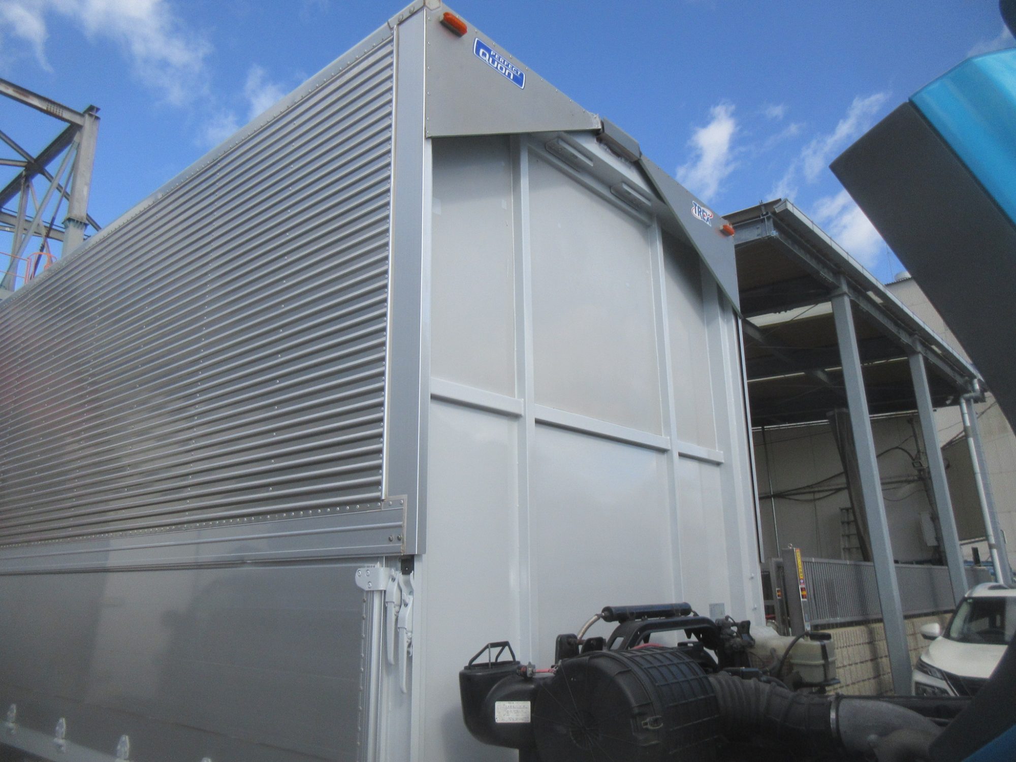 プレート付4軸低床アルミウイング格納パワーゲート