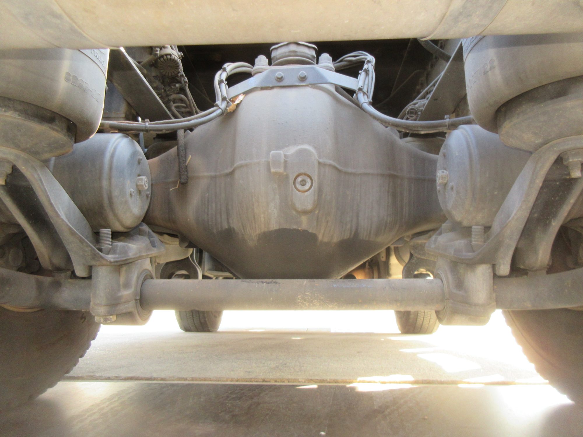 ポンプ付きハイルーフトラクタ