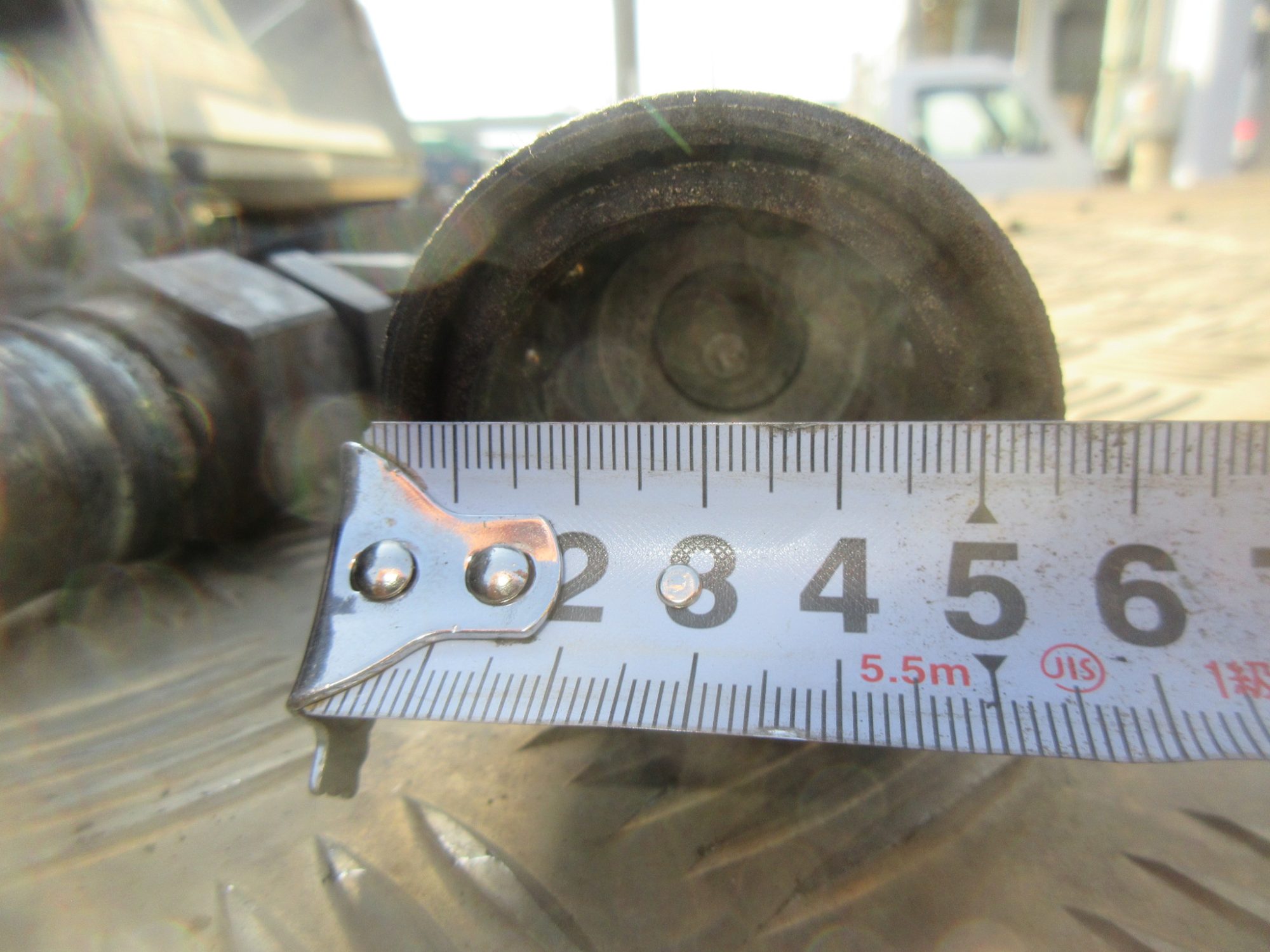 ポンプ付きハイルーフトラクタ