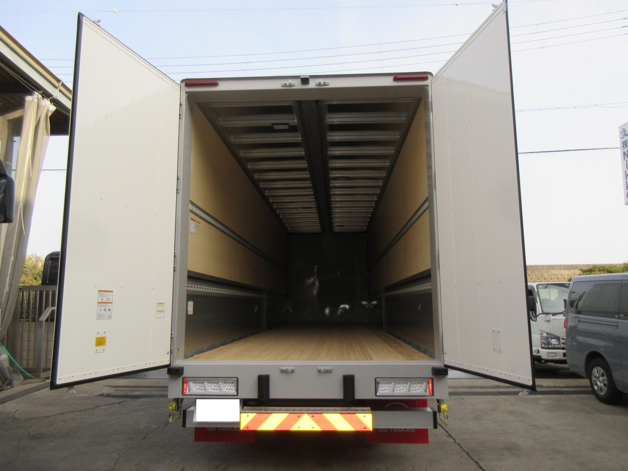 4軸低床 未使用 アルミウイング車 レンタカー