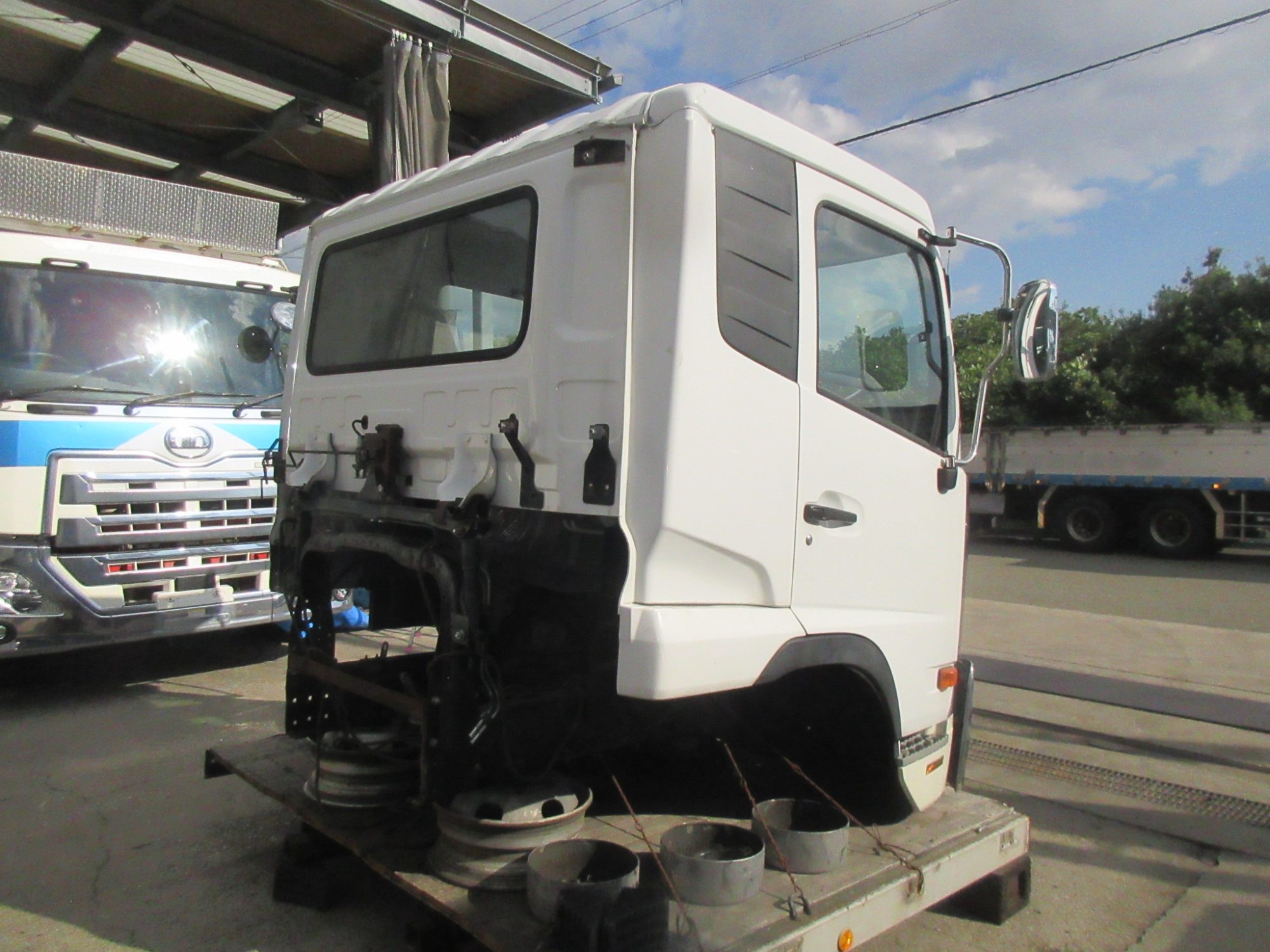 キャビン コンドル LKG-PK39L 並幅(STD) ベッド付 ホイルパーク